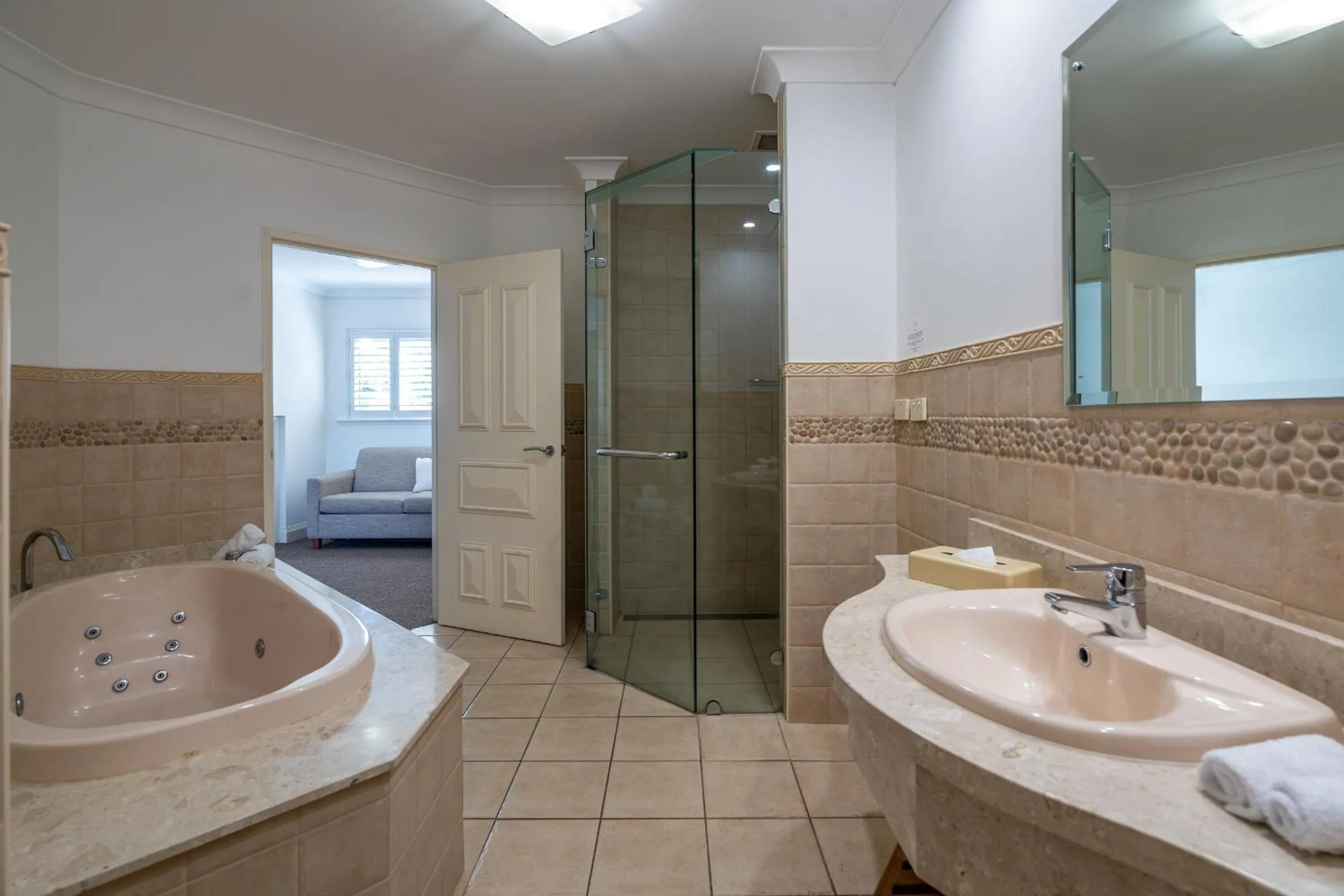 Harrington River Lodge