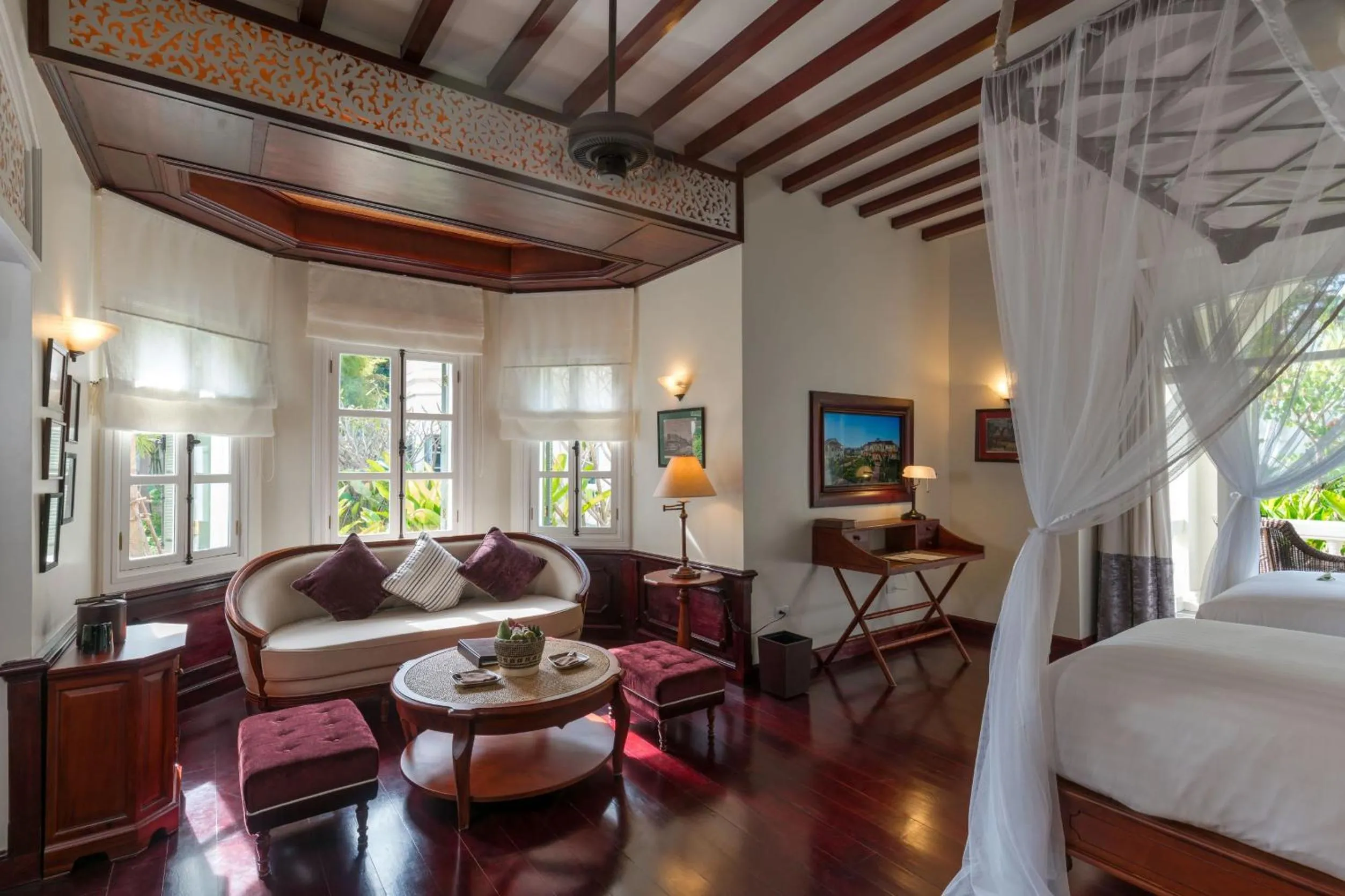 room service, Bed in The Luang Say Residence