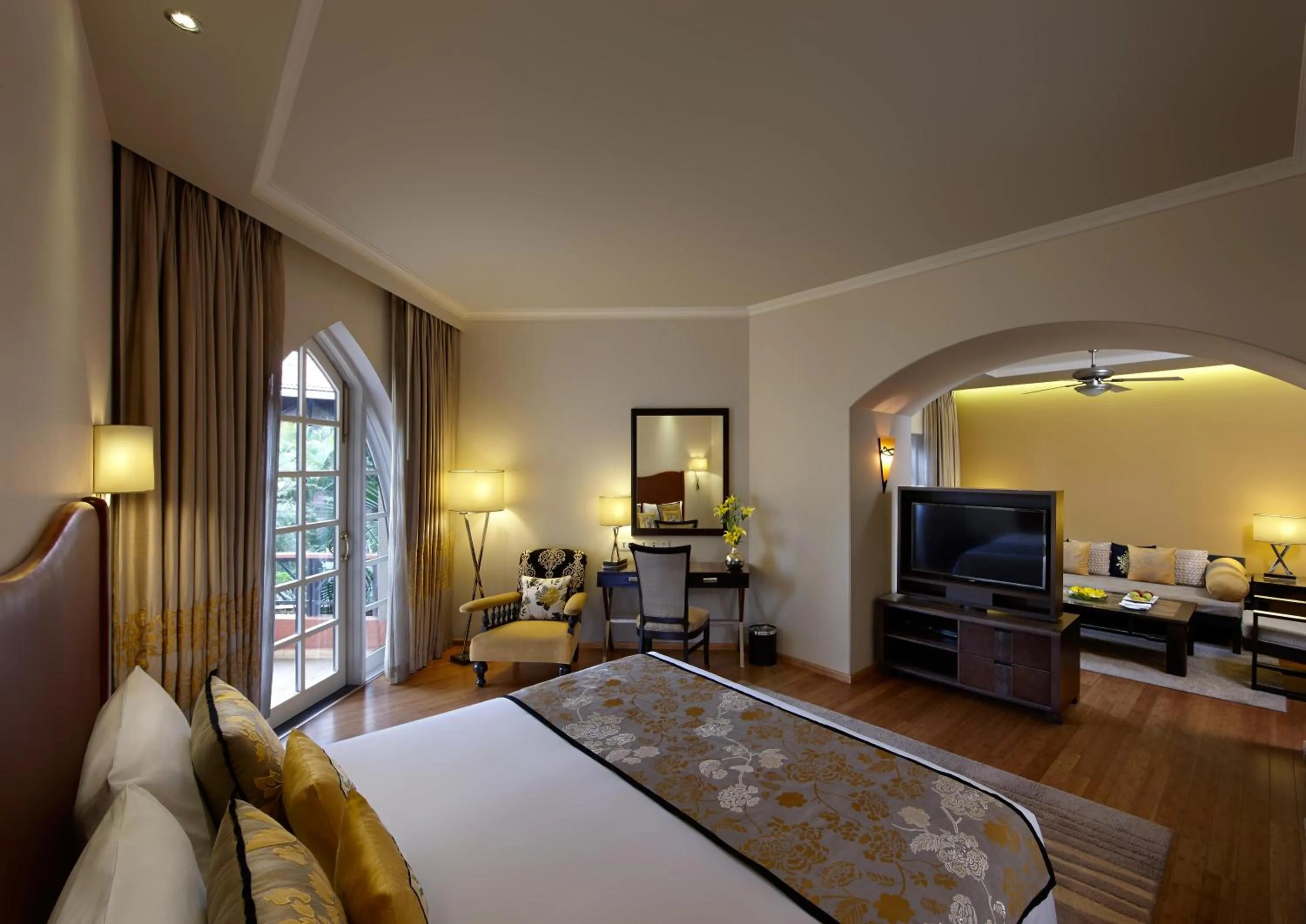 Bedroom, Bed in Caravela Beach Resort