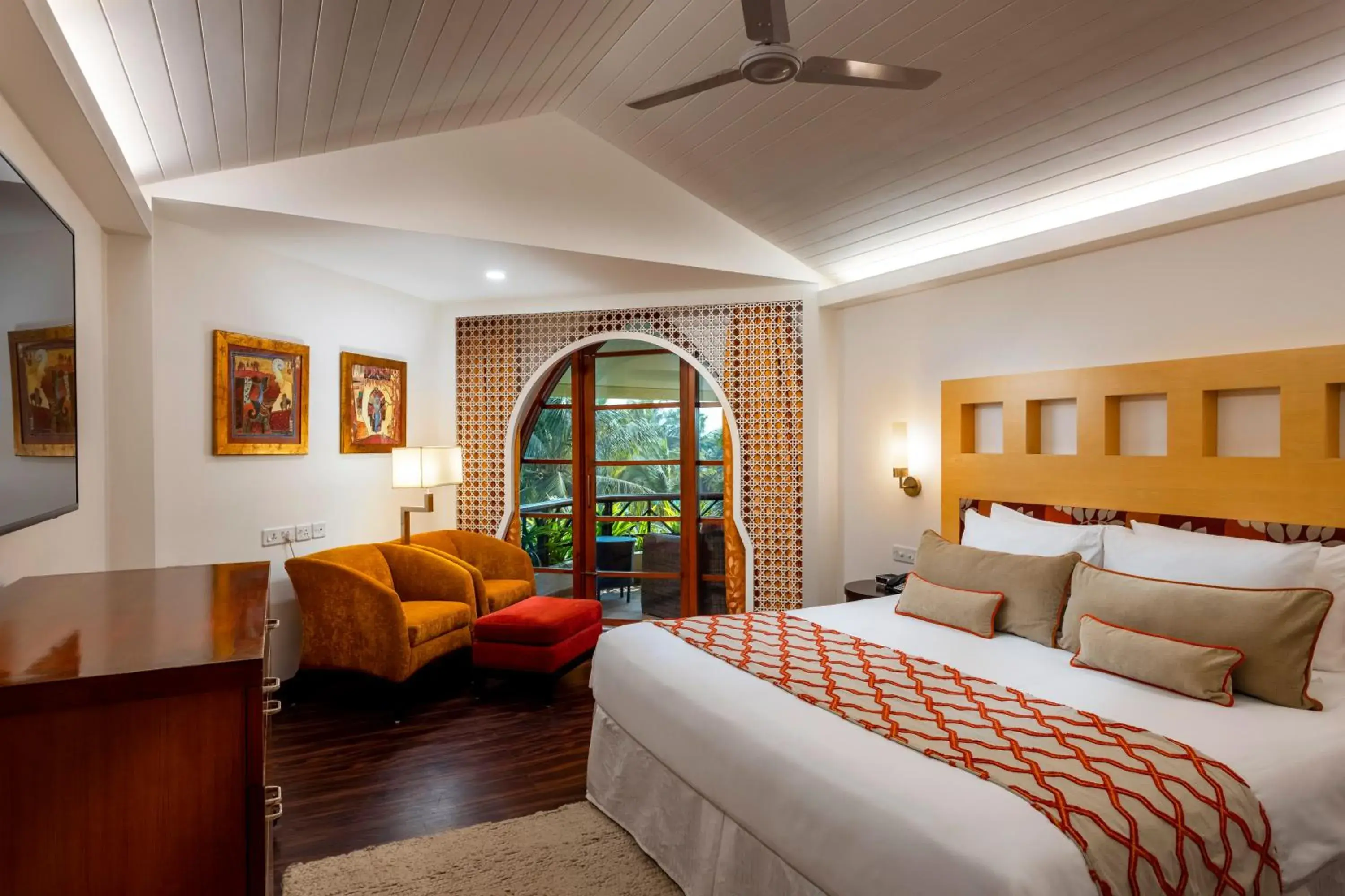 Deluxe Suite in Caravela Beach Resort Deluxe Suite in Caravela Beach Resort