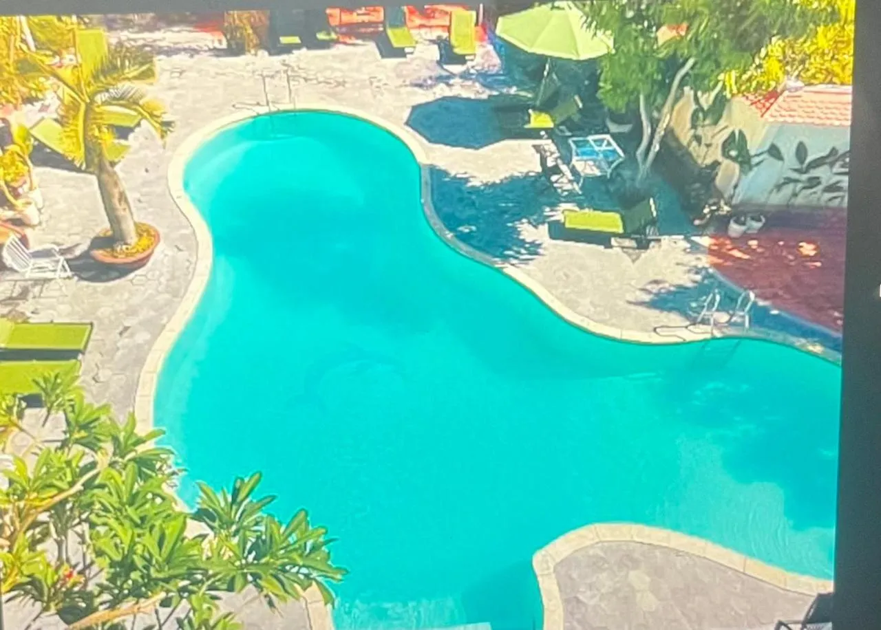 Swimming pool in Hai Yen Hotel