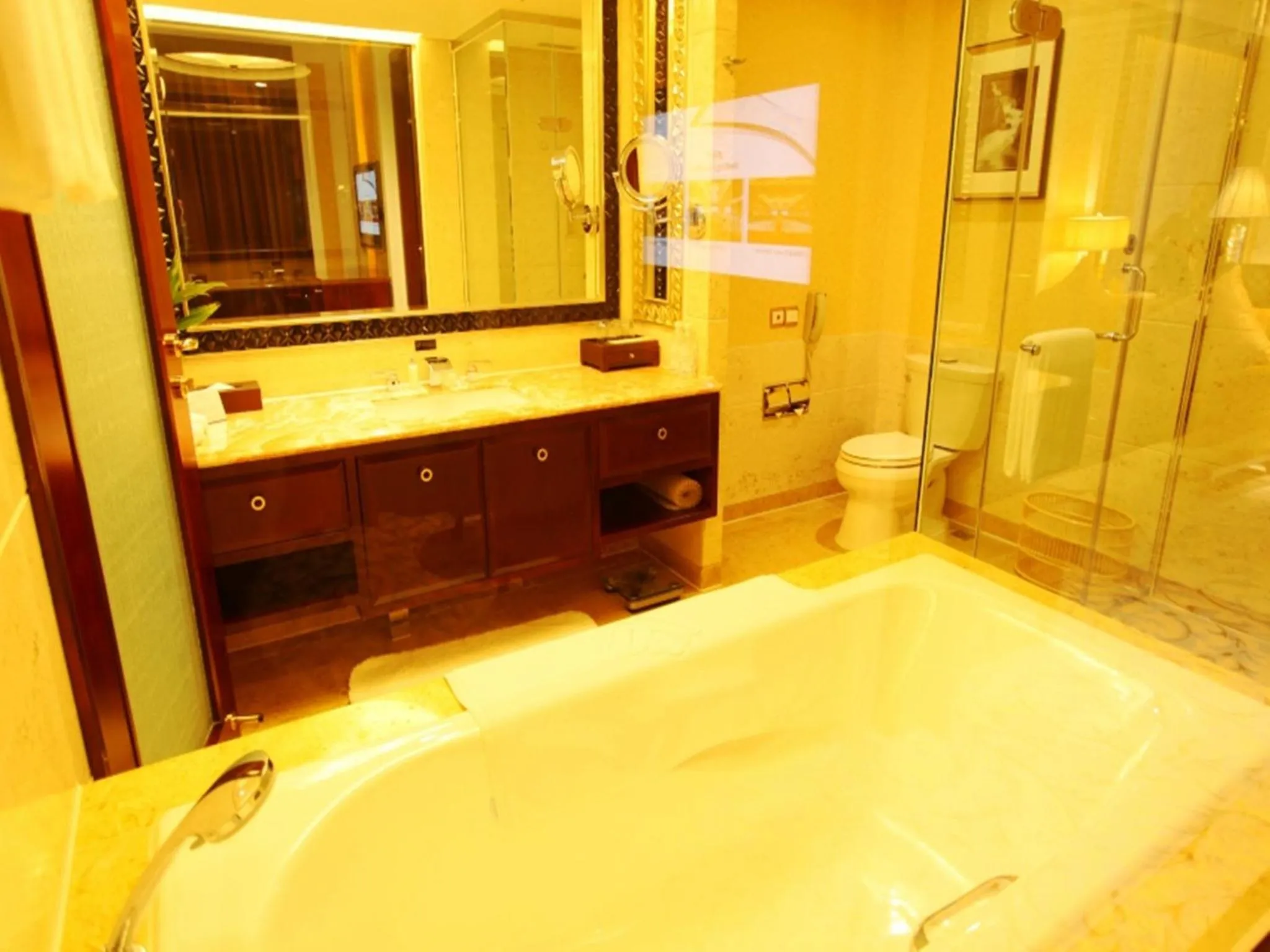 Bathroom in Wyndham Grand Plaza Royale Palace Chengdu