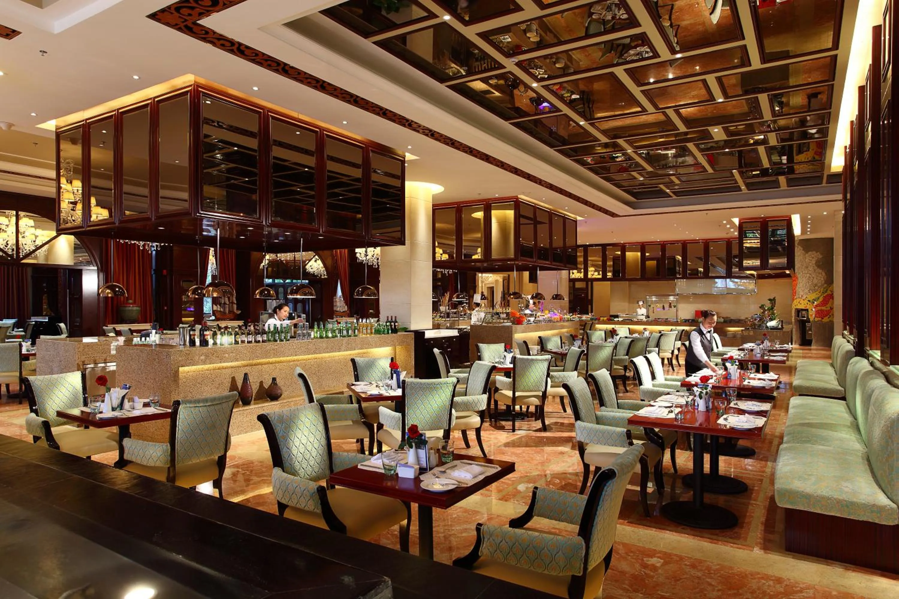 Breakfast in Wyndham Grand Plaza Royale Palace Chengdu