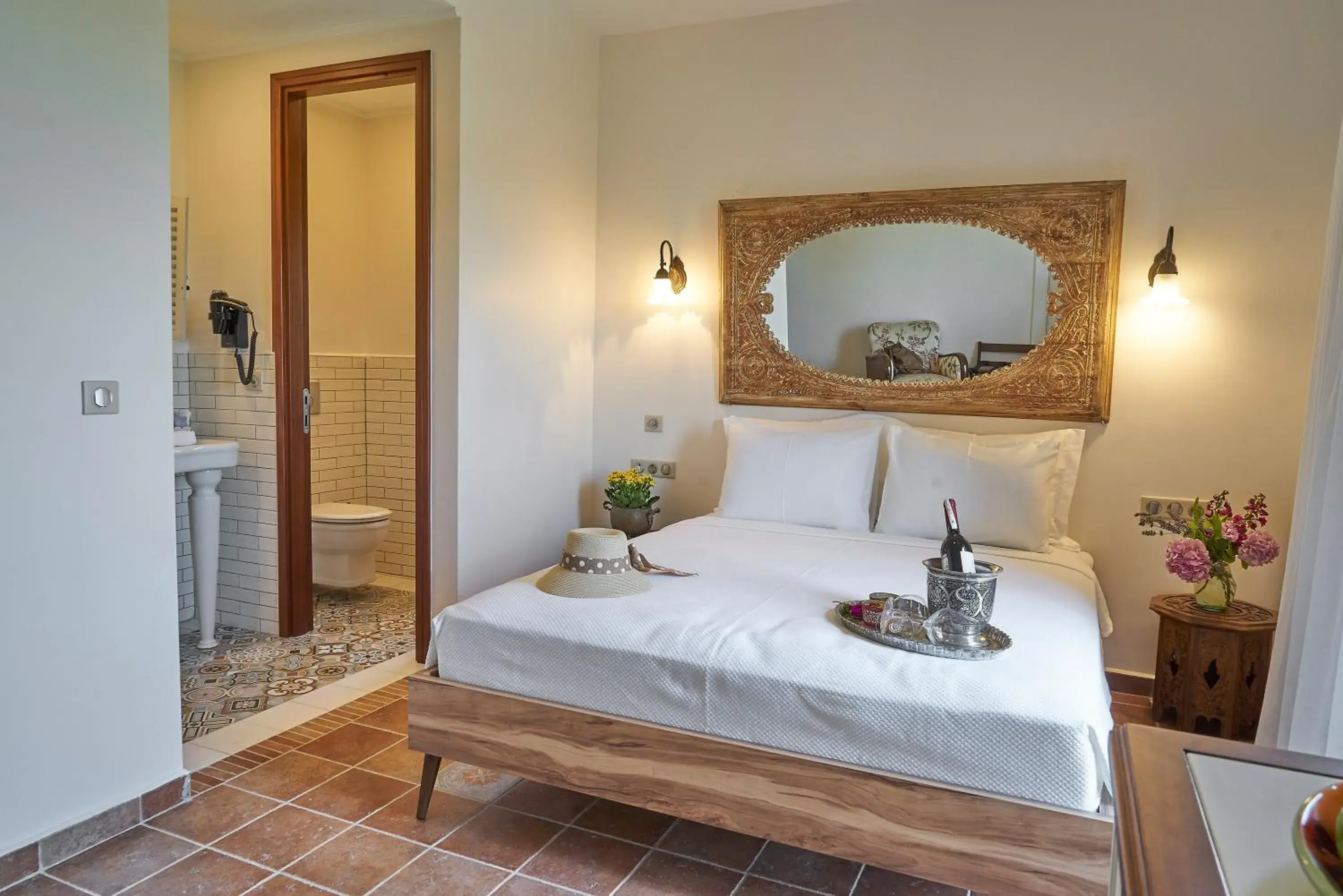 Standard Double Room in Villa Taraça Alaçatı Romantik Otel Standard Double Room in Villa Taraça Alaçatı Romantik Otel