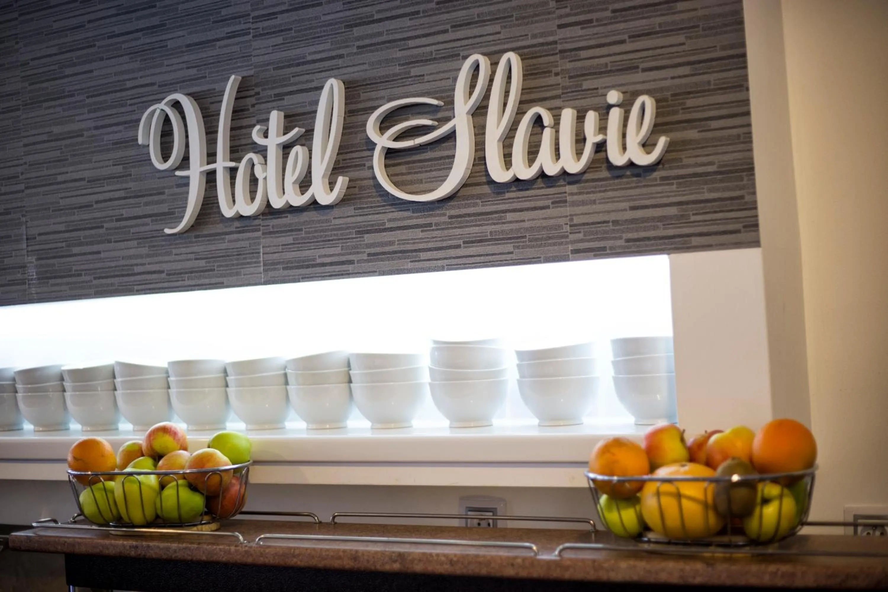 Restaurant/places to eat in Hotel Slavie