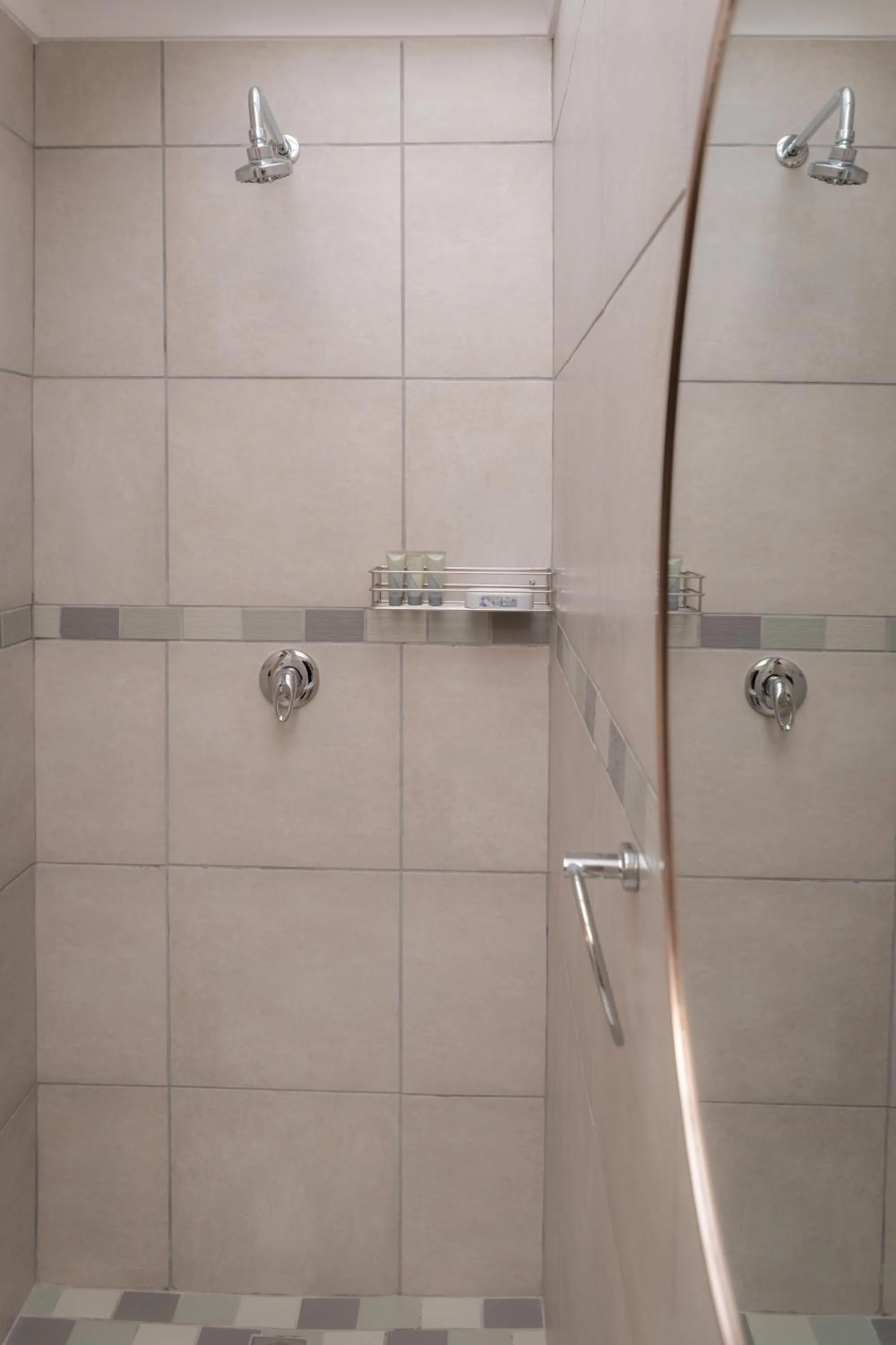 Shower in Dolliwarie Guesthouse