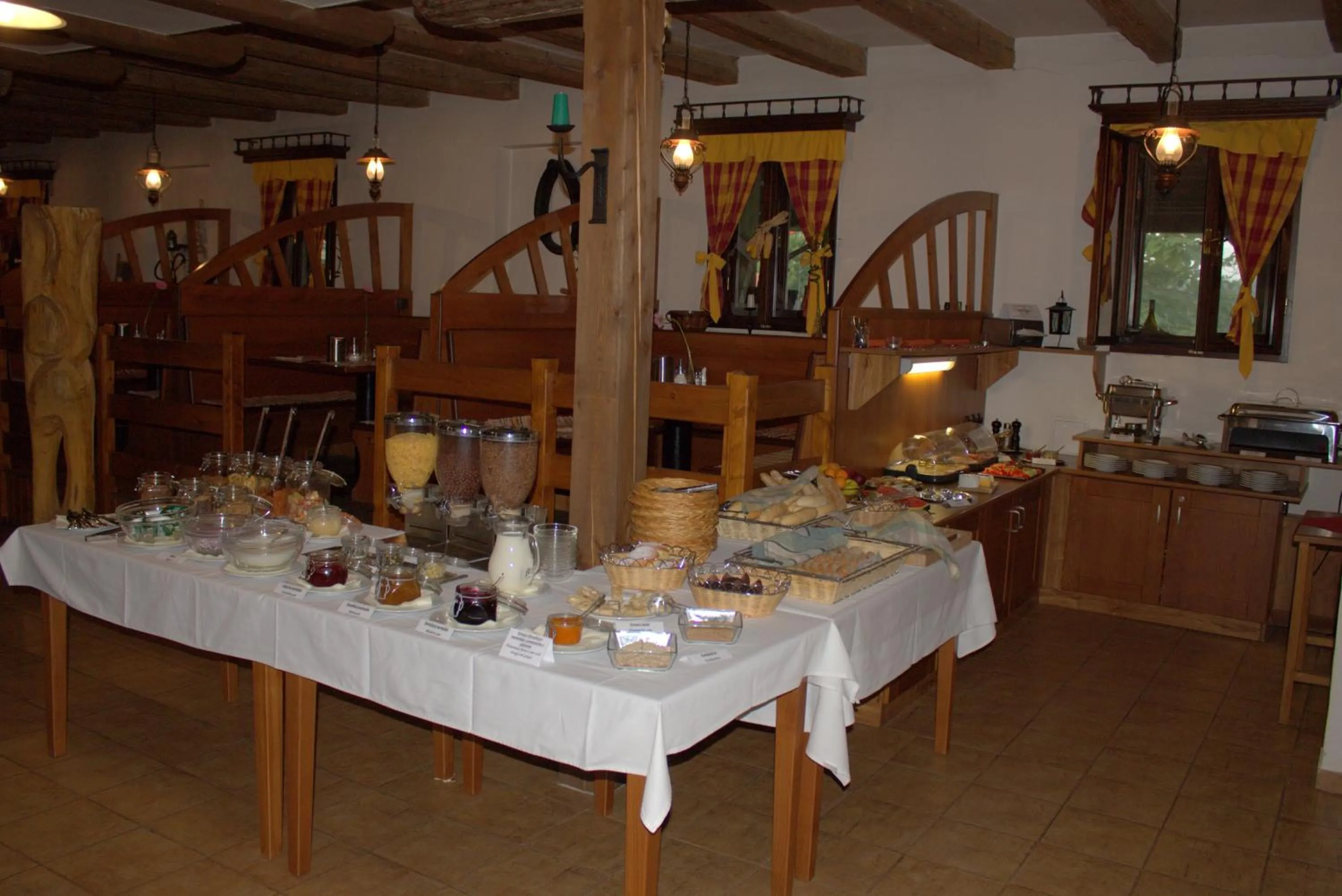 Buffet breakfast in Hotel Selsky Dvur