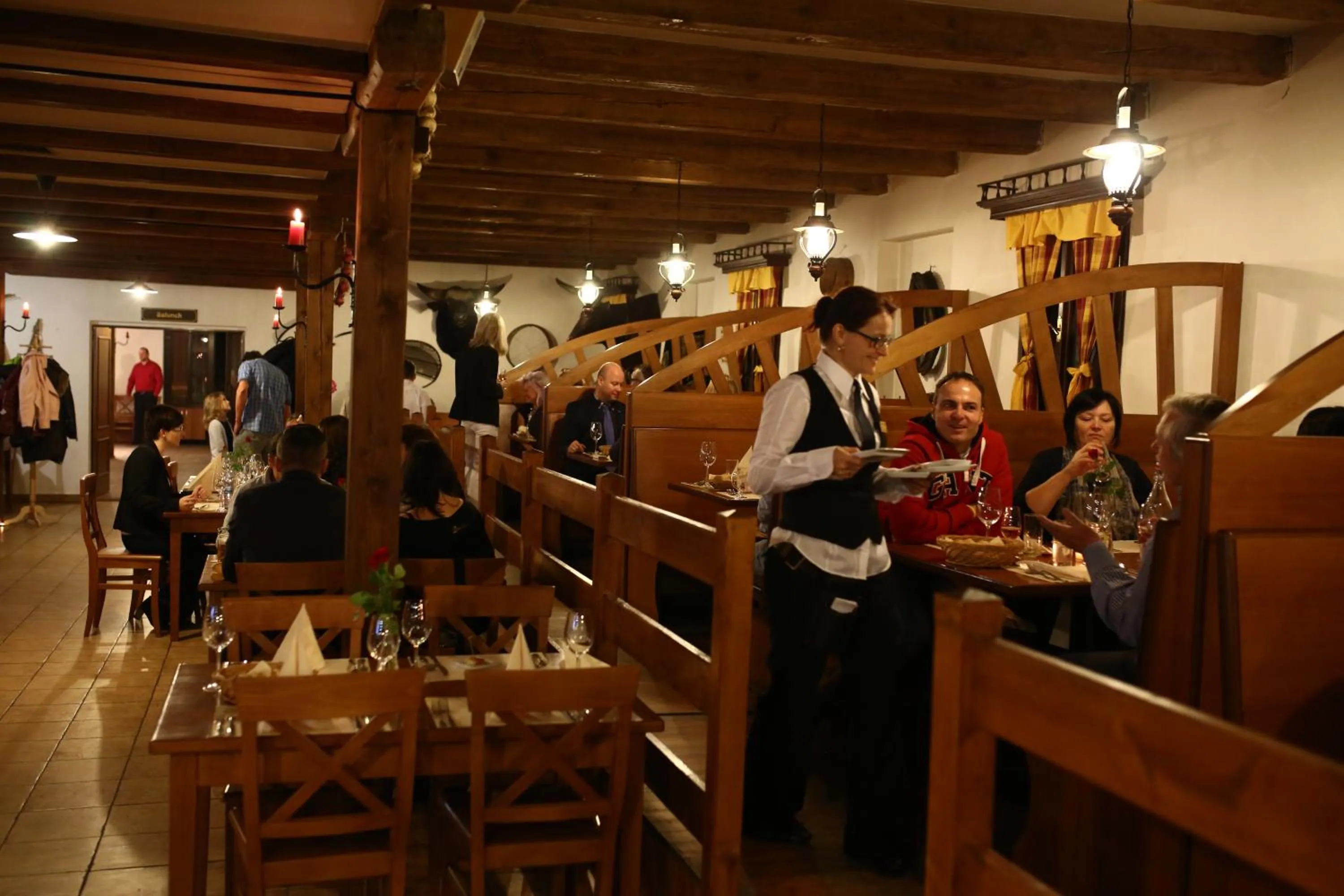 Restaurant/places to eat in Hotel Selsky Dvur