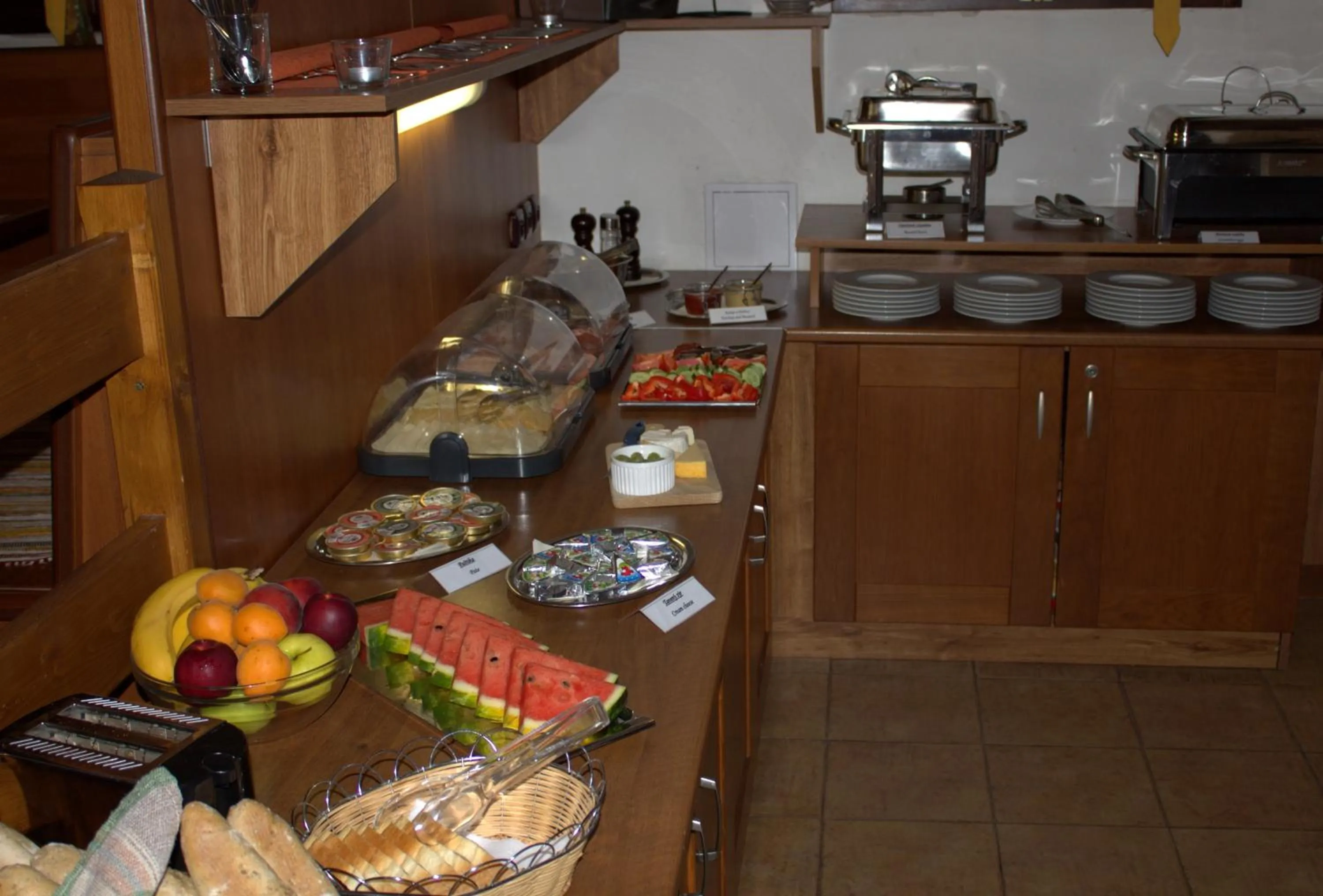 Buffet breakfast in Hotel Selsky Dvur