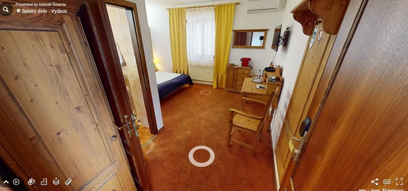 Bed in Hotel Selsky Dvur