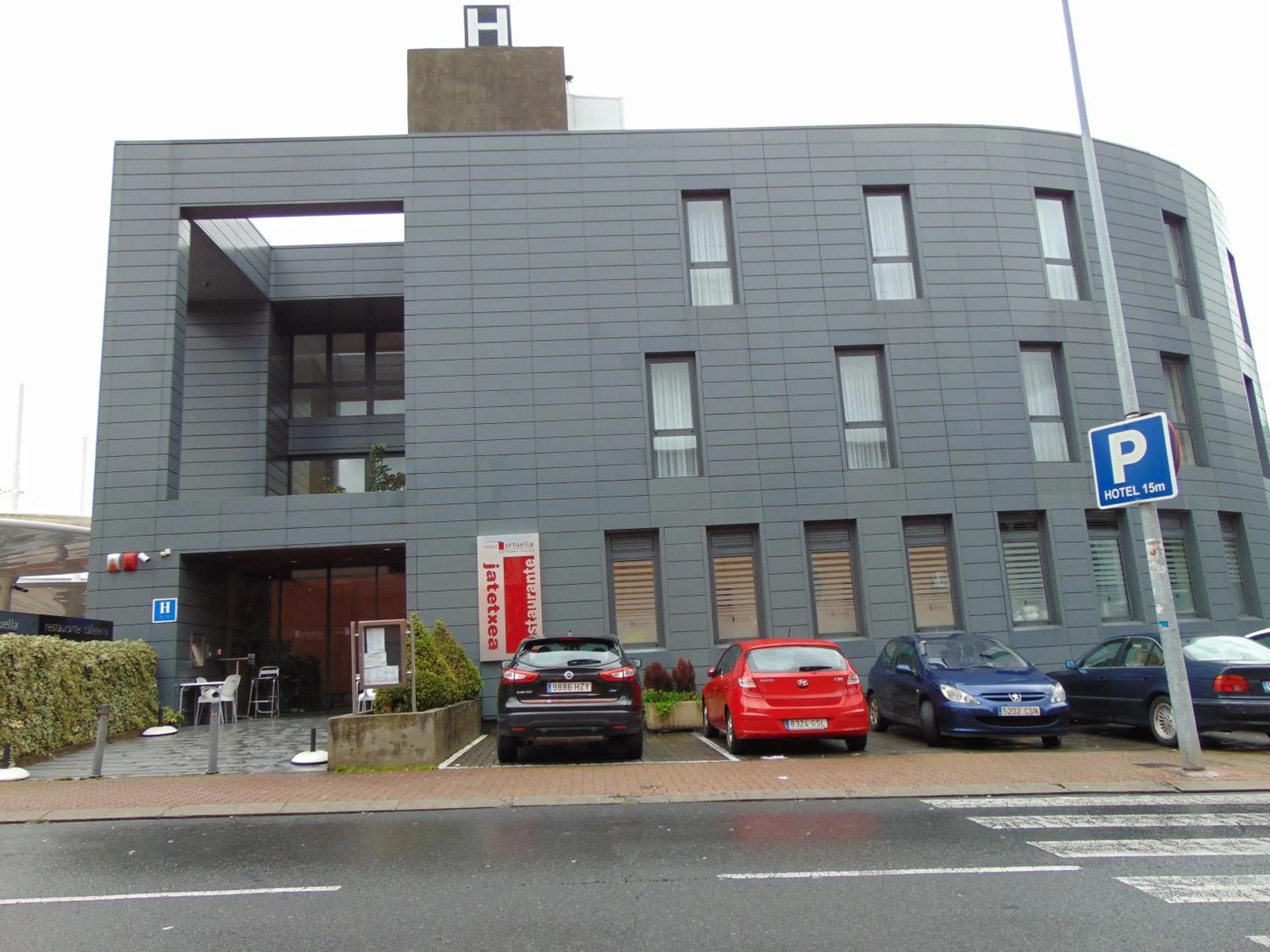 Property building in Hotel Ortuella