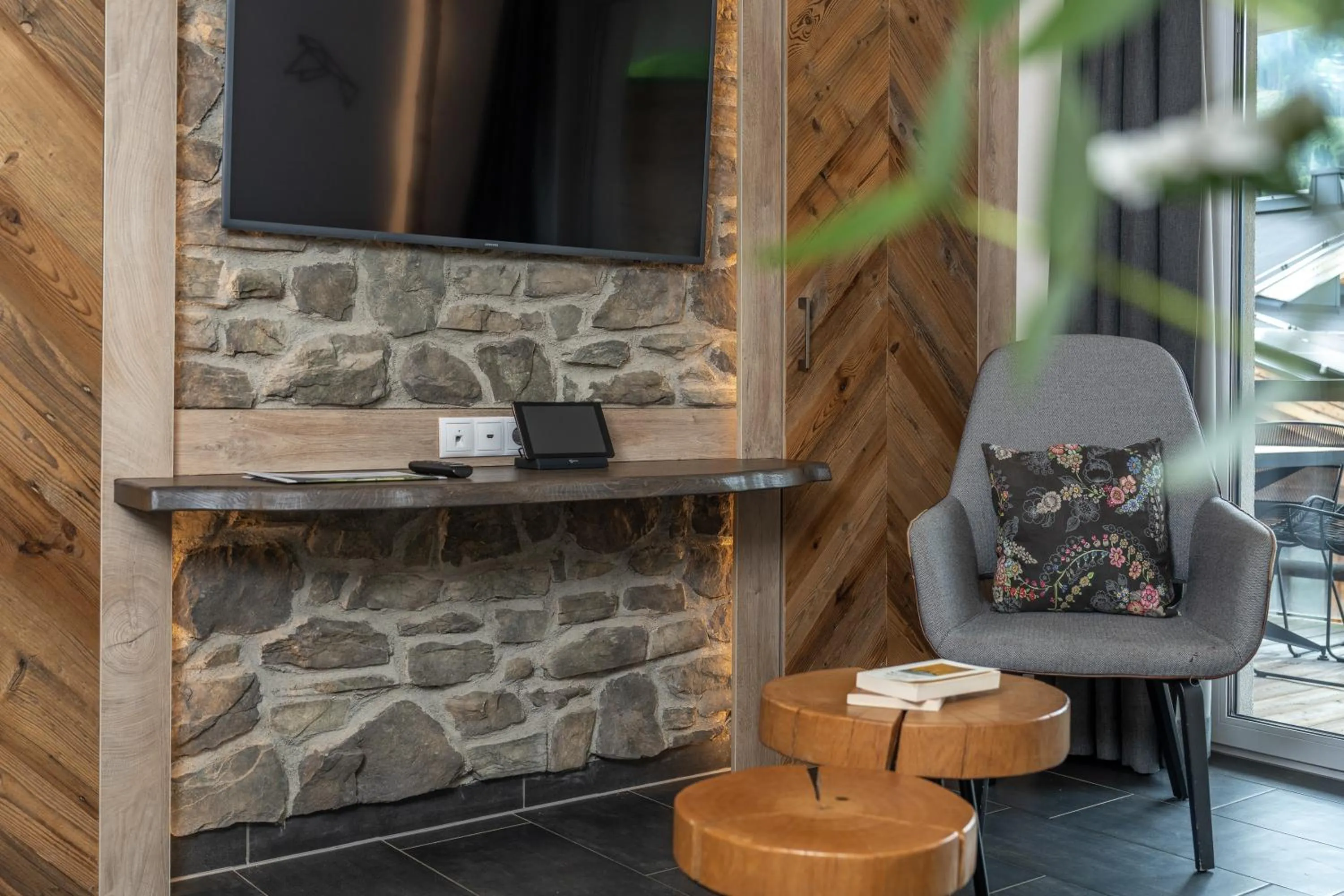 Decorative detail in 24 by AvenidA - Mountain Hotel