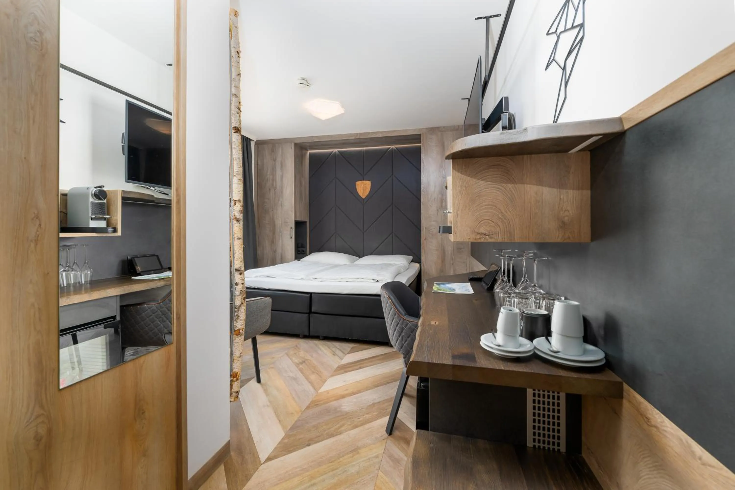 Photo of the whole room, Bed in 24 by AvenidA - Mountain Hotel