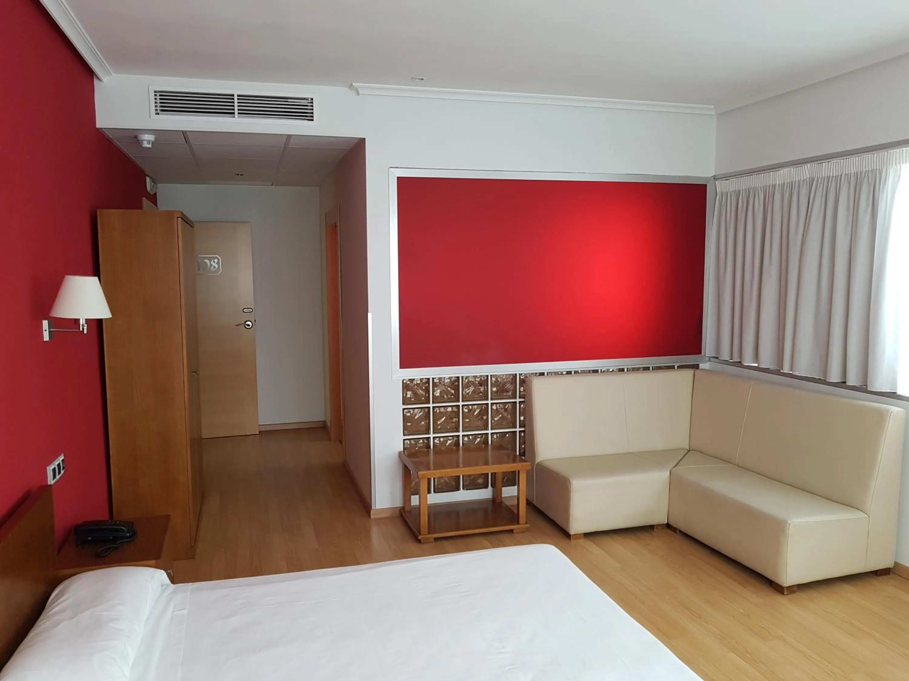 Photo of the whole room, TV/Entertainment Center in Hotel Ciudad de Corella