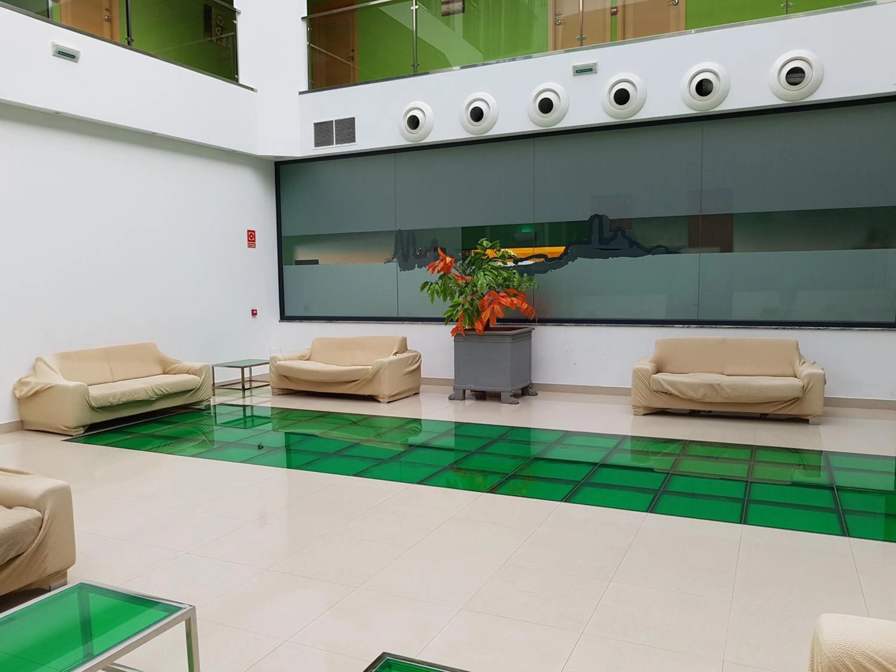 Property building, Swimming Pool in Hotel Ciudad de Corella