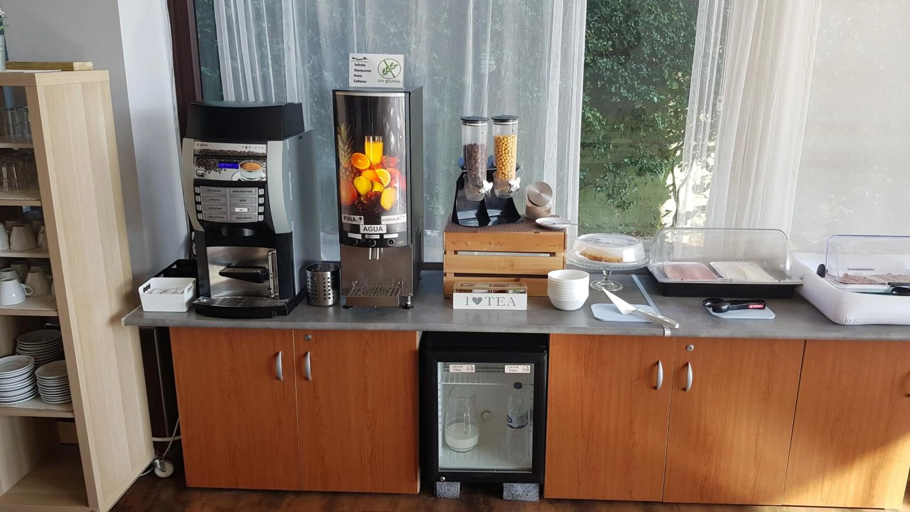 Food and drinks, Kitchen/Kitchenette in Hotel Ciudad de Corella