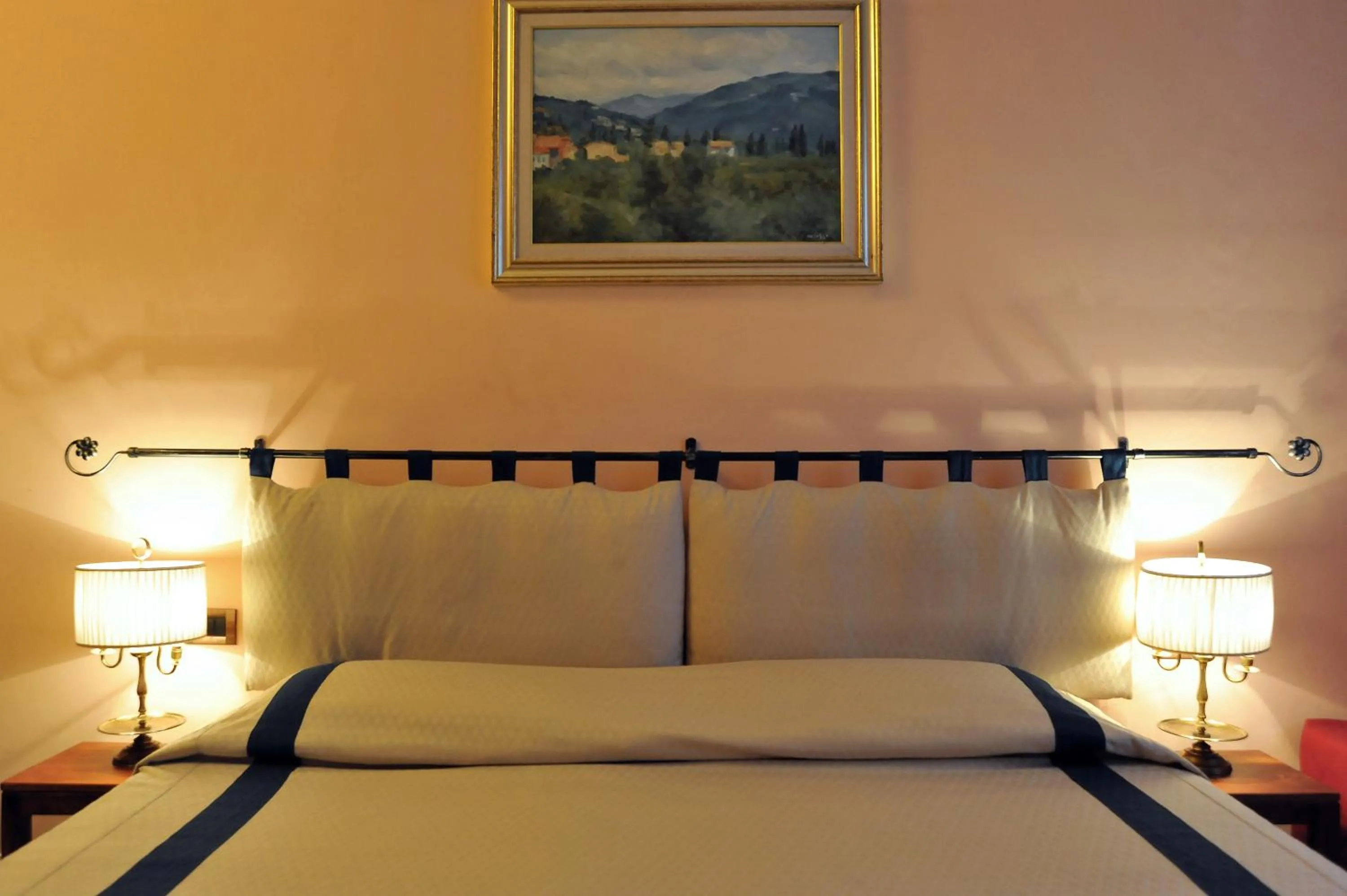 Photo of the whole room, Bed in Residenza Cantagalli