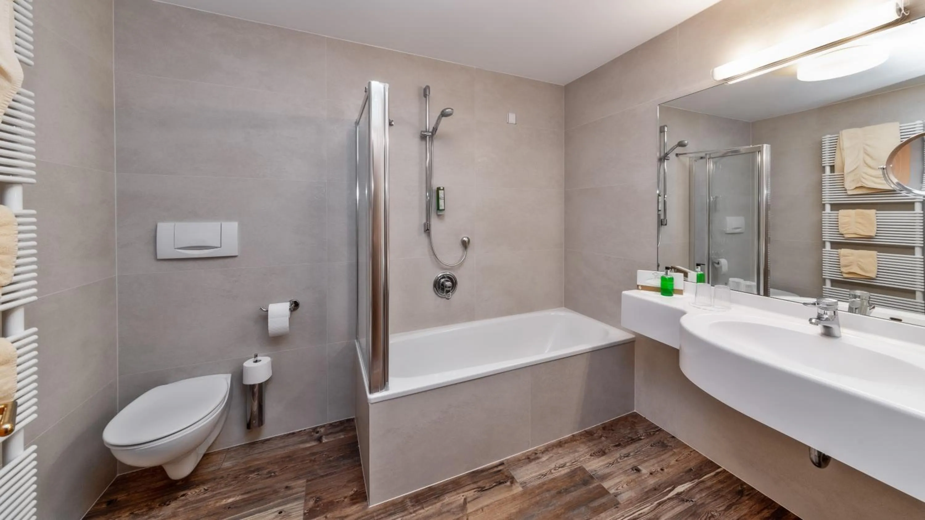 Bathroom in Hotel Interski