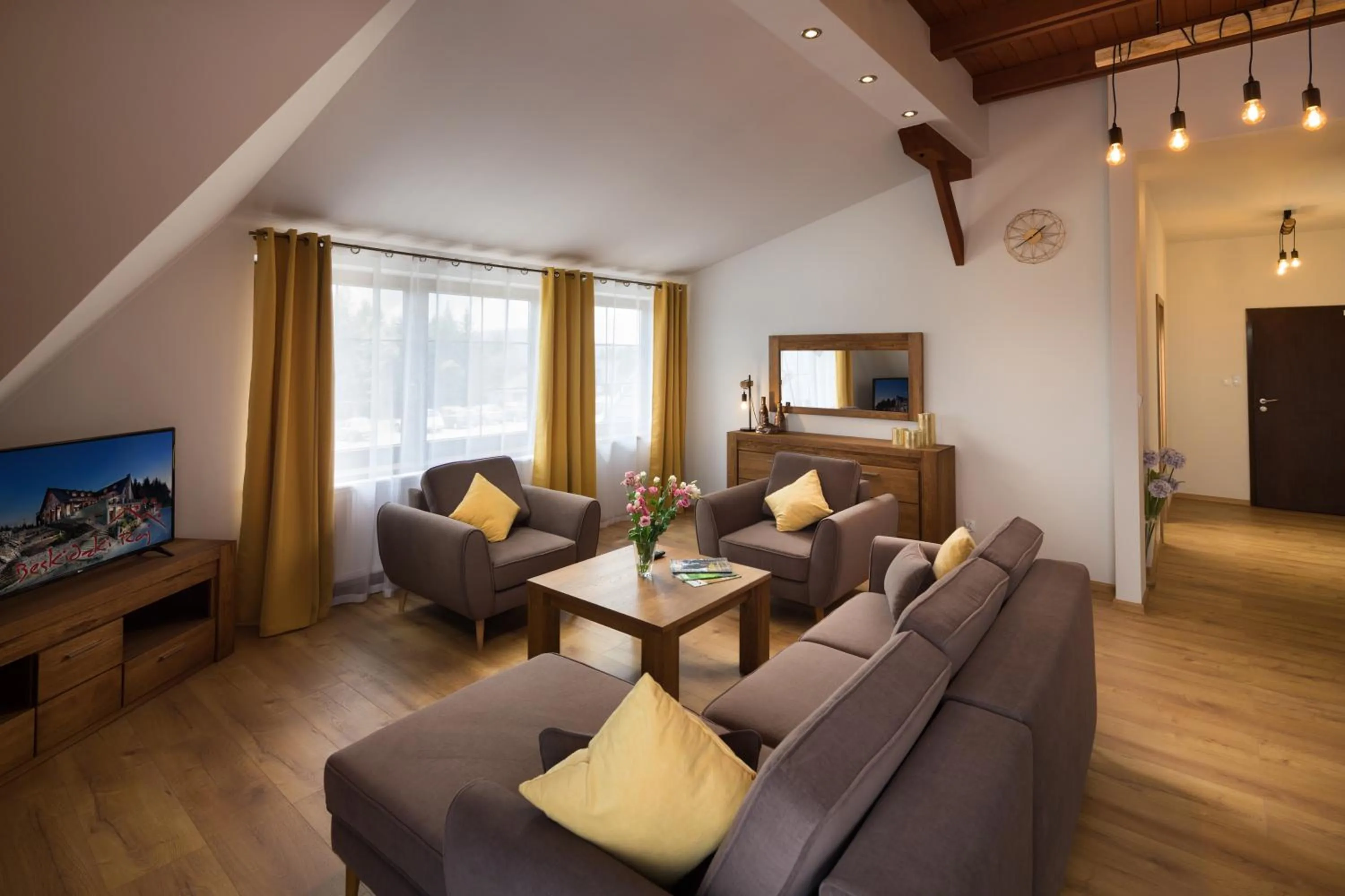 TV and multimedia in Hotel Beskidzki Raj Medical SPA