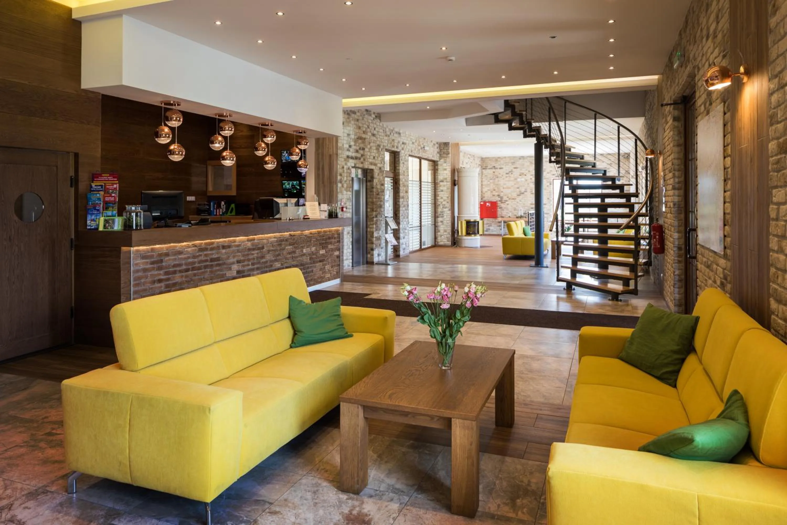 Lobby or reception in Hotel Beskidzki Raj Medical SPA