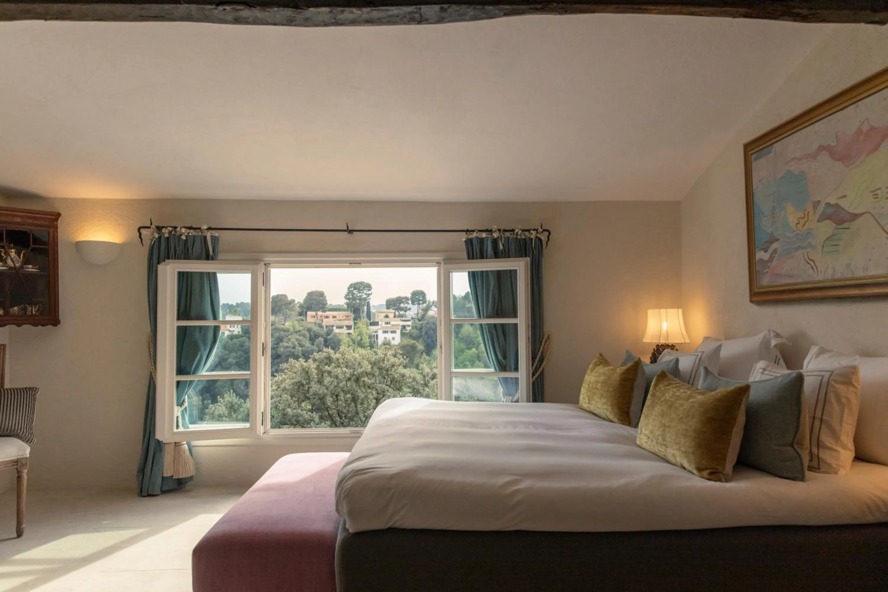 Bed in Château Le Cagnard