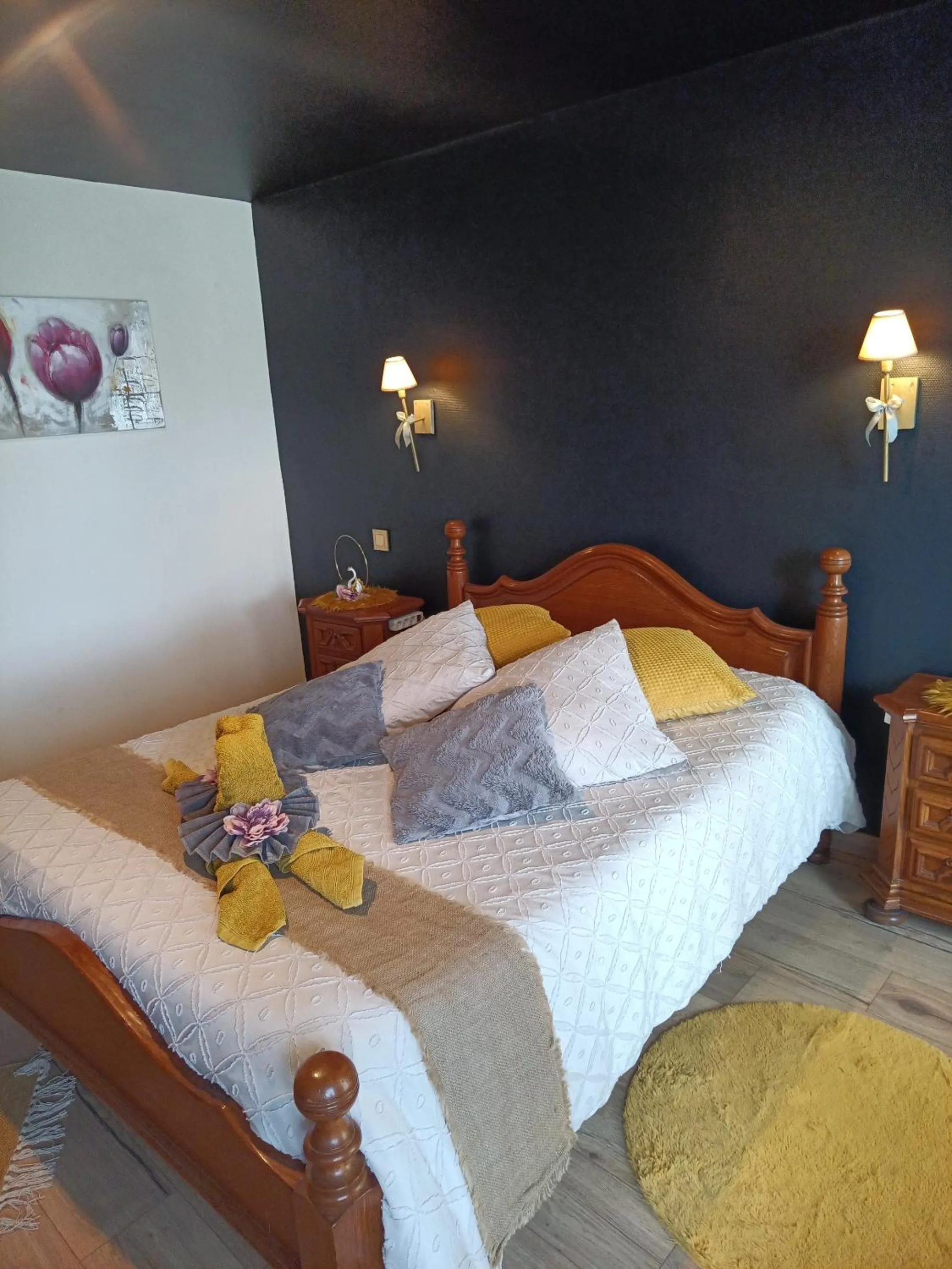 Bedroom, Bed in Gîtes & Chambres d'hôtes Villa La Lorraine