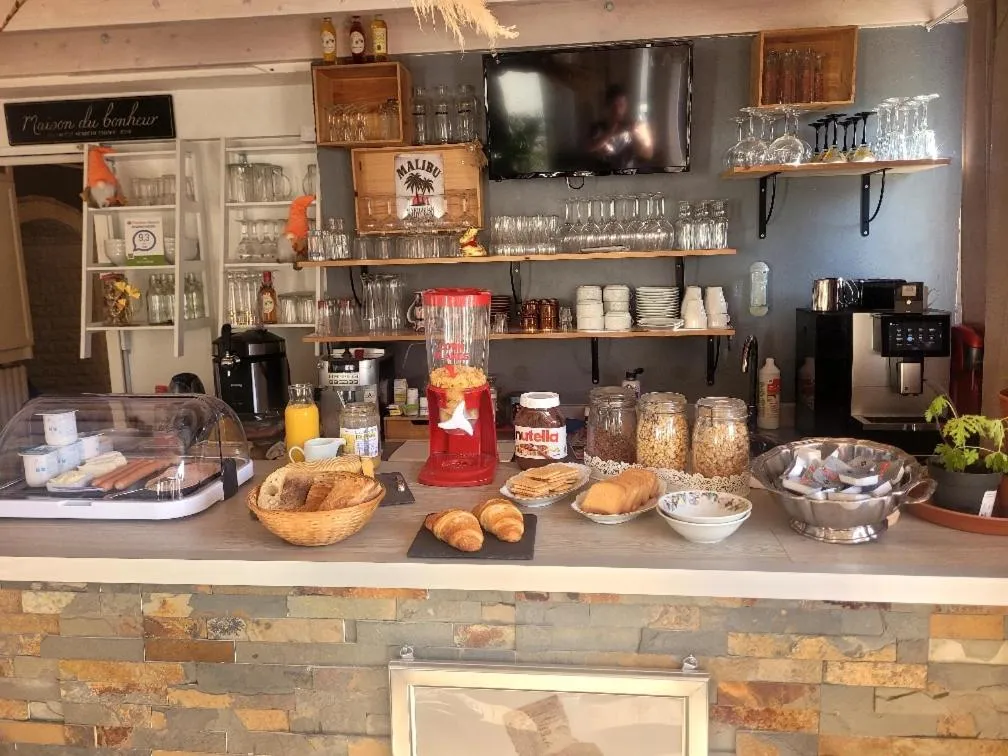 Food and drinks in Gîtes & Chambres d'hôtes Villa La Lorraine