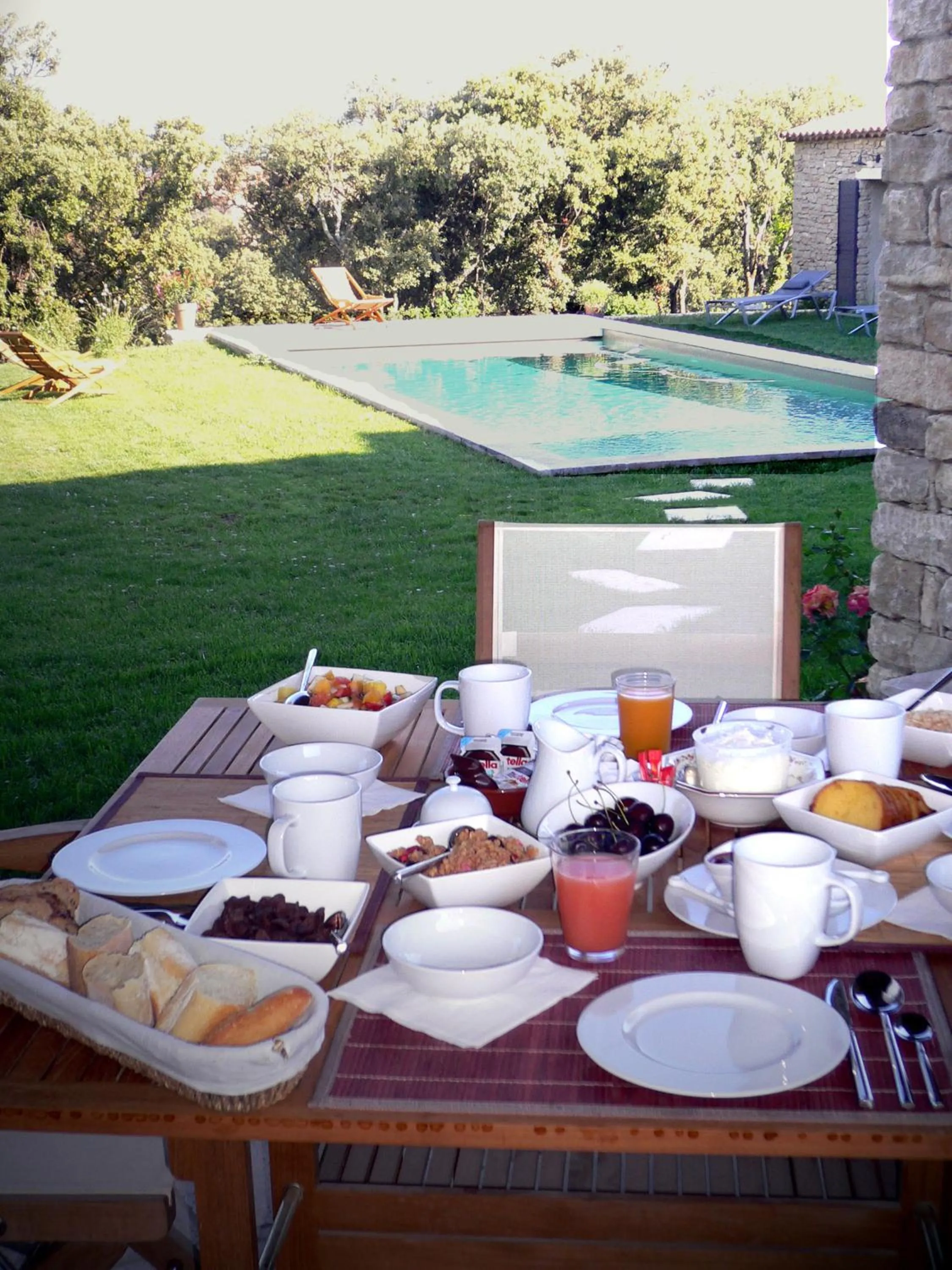 Food and drinks in Les Terrasses - Gordes