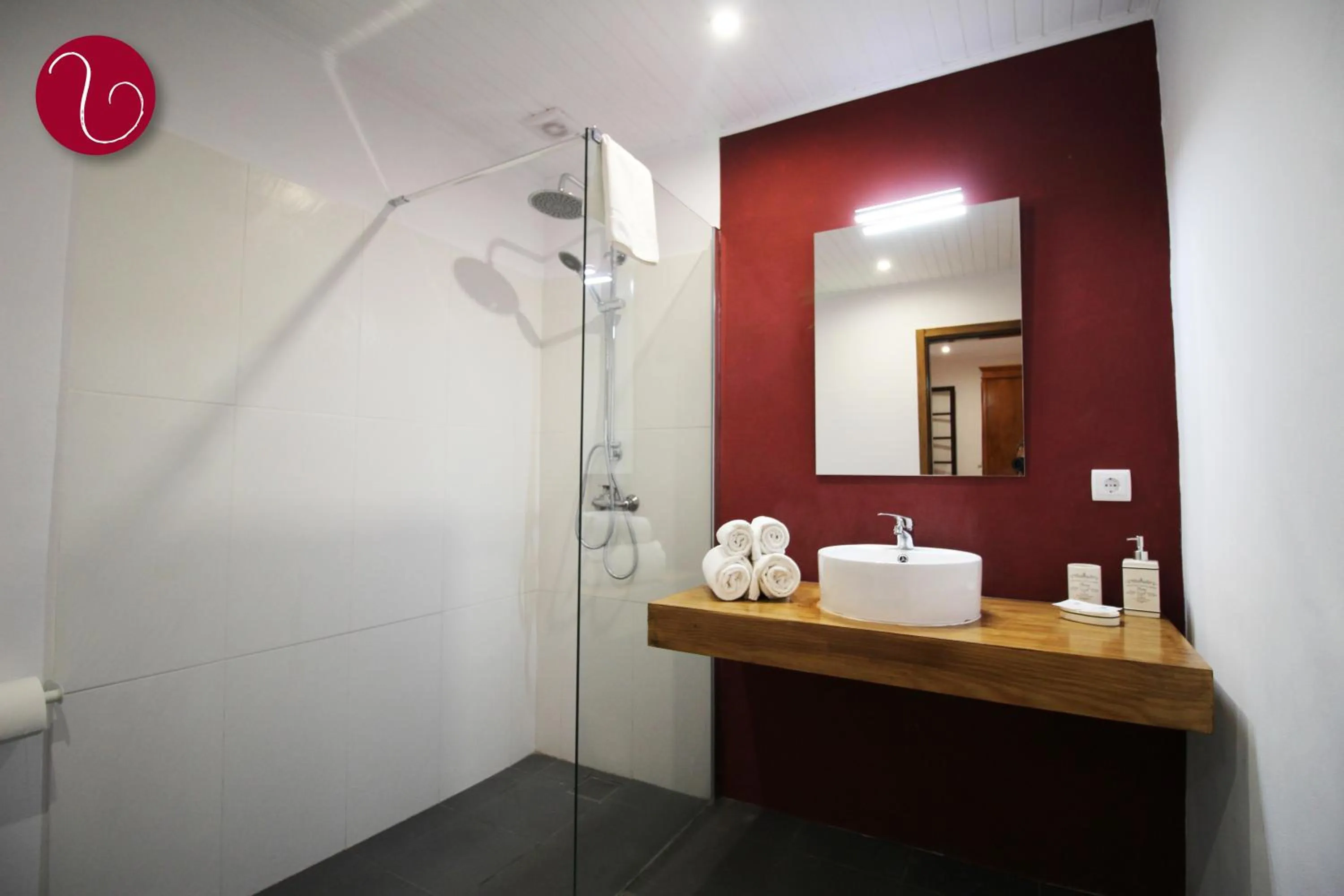 Bathroom in GuestHouse Vila Lusitania