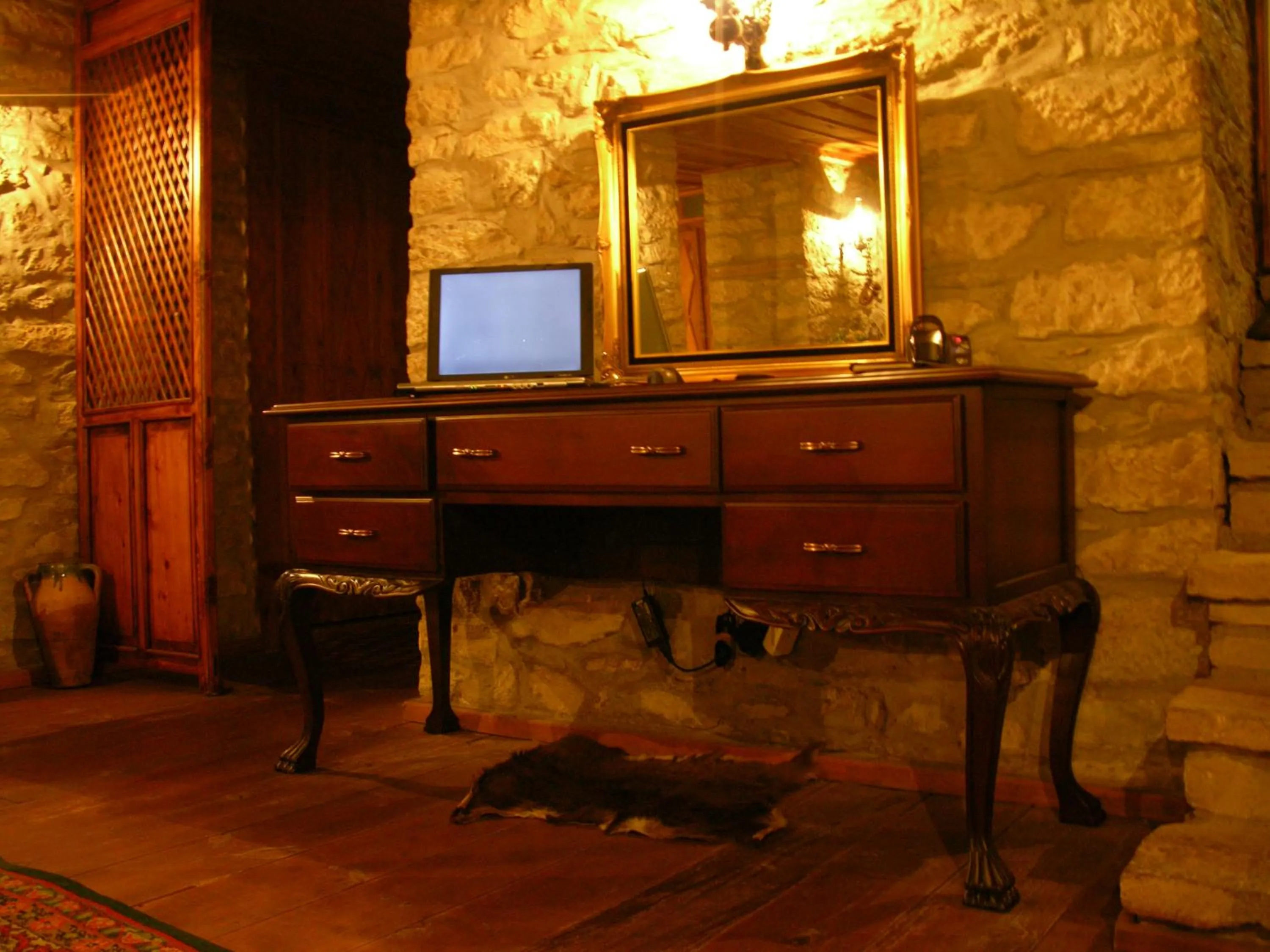 Communal lounge/ TV room in Mehves Hanim Konagi