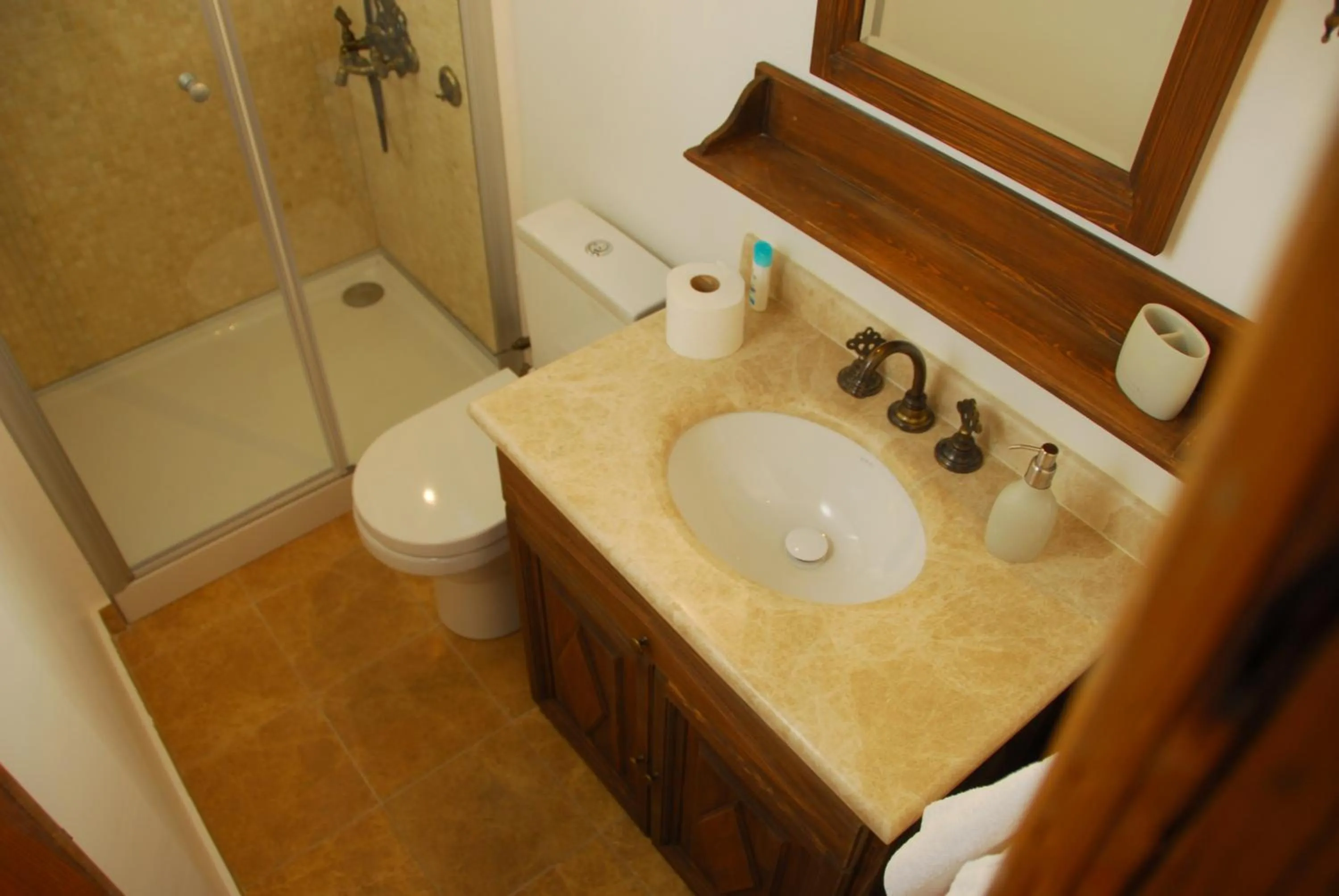 Shower in Mehves Hanim Konagi