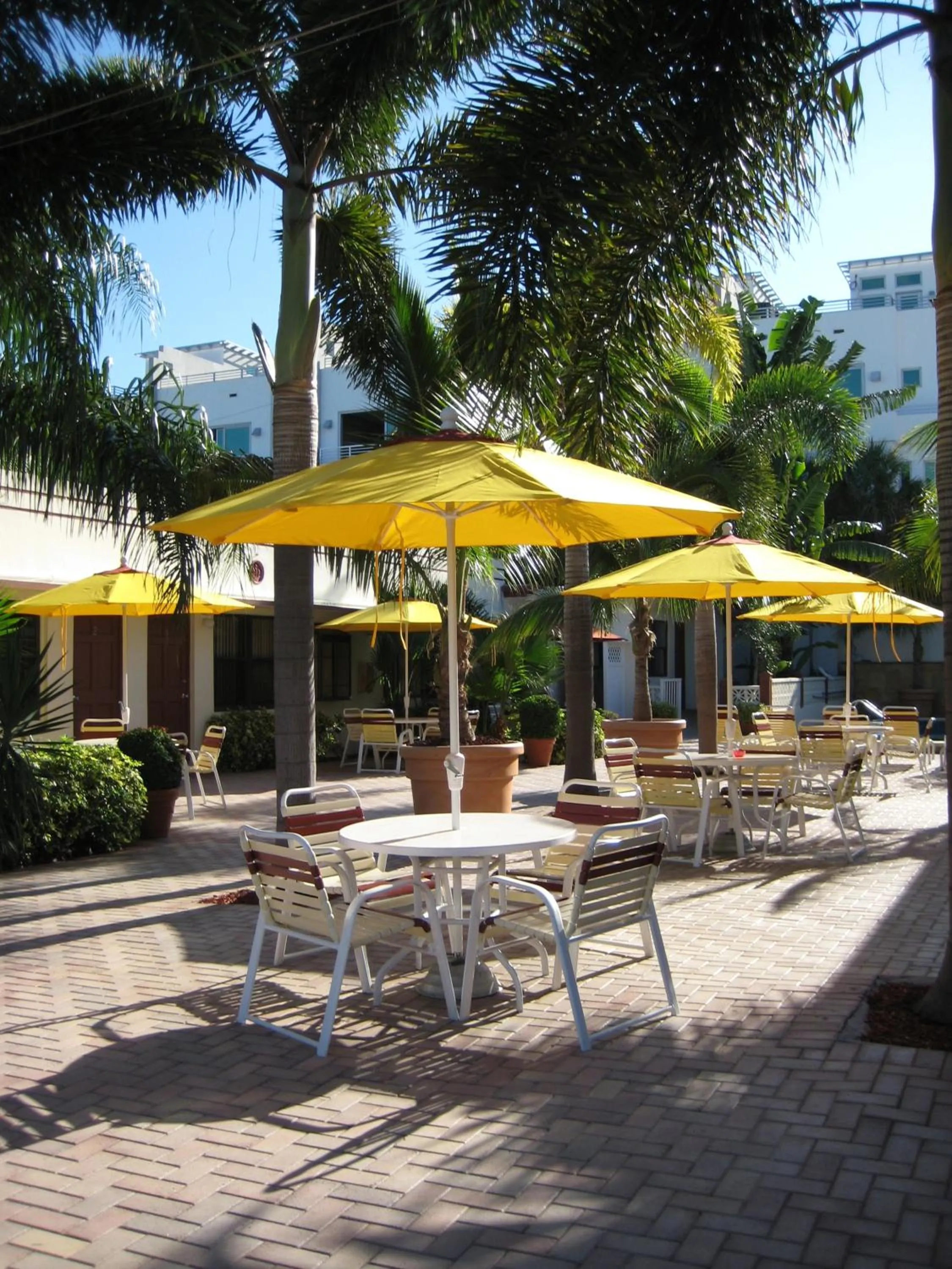 Facade/entrance in Surf Side Resort
