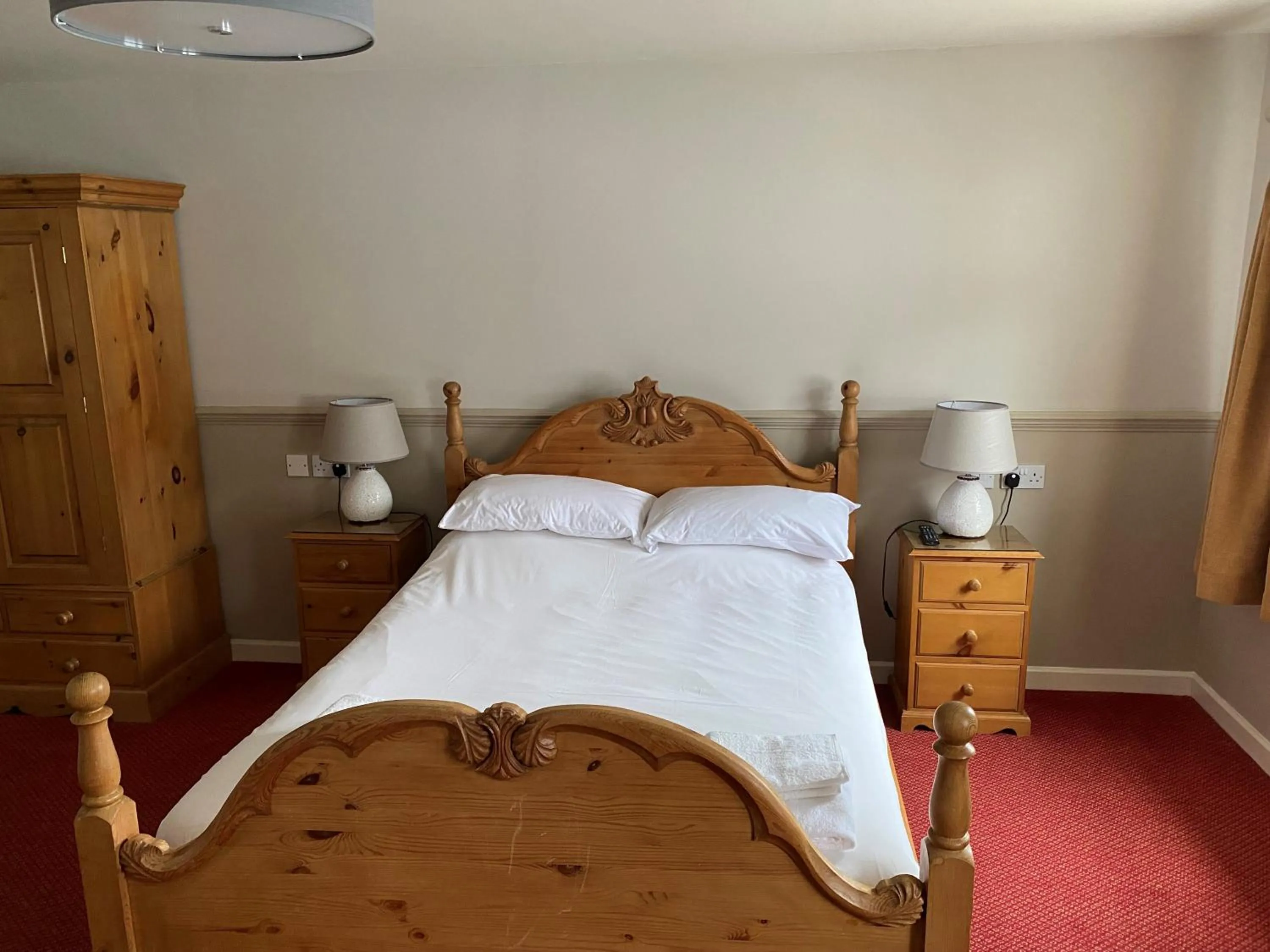 Bed in The Bullshead, Arthingworth House B&B