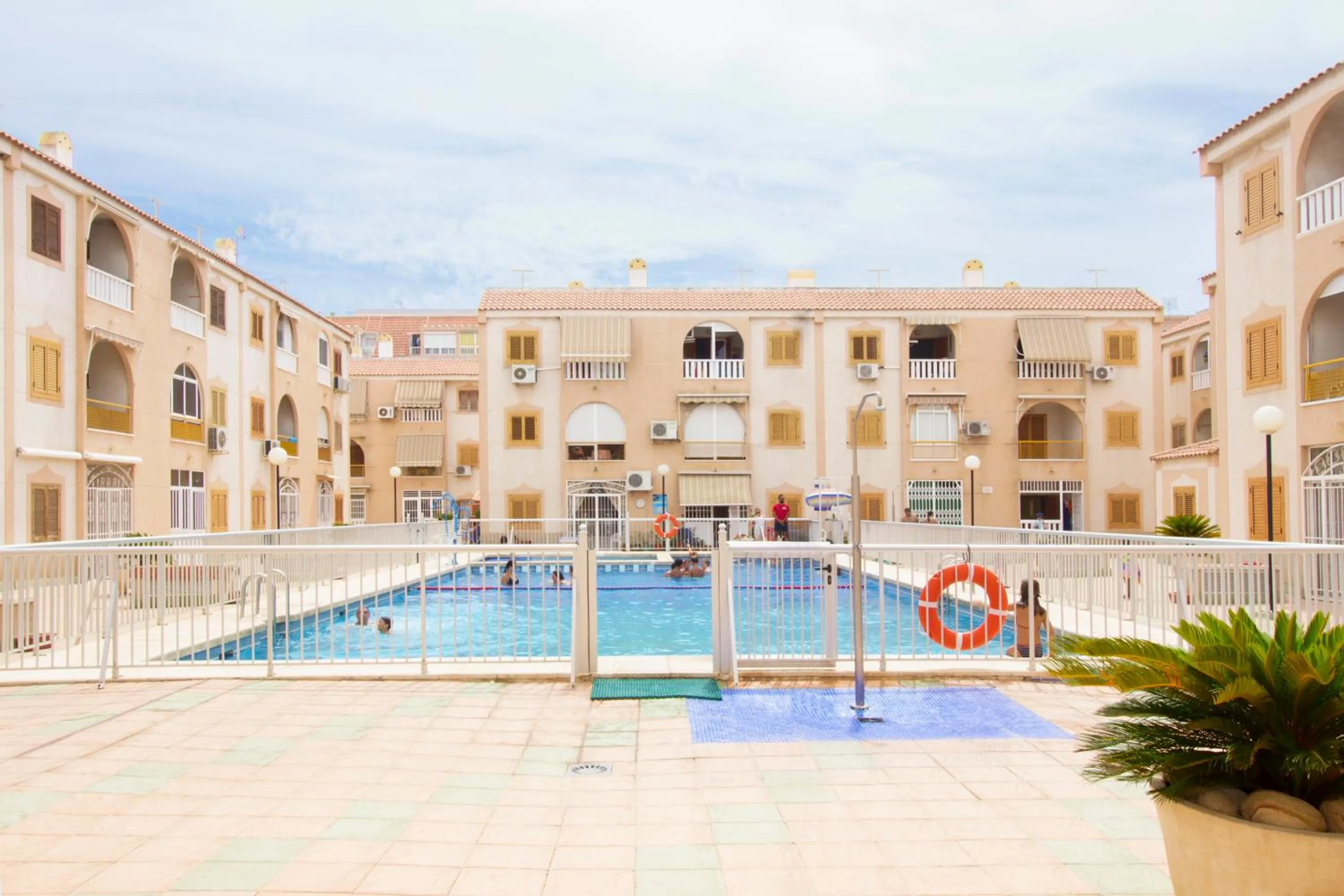 Swimming pool in Espanatour Apartamento VALENCIA