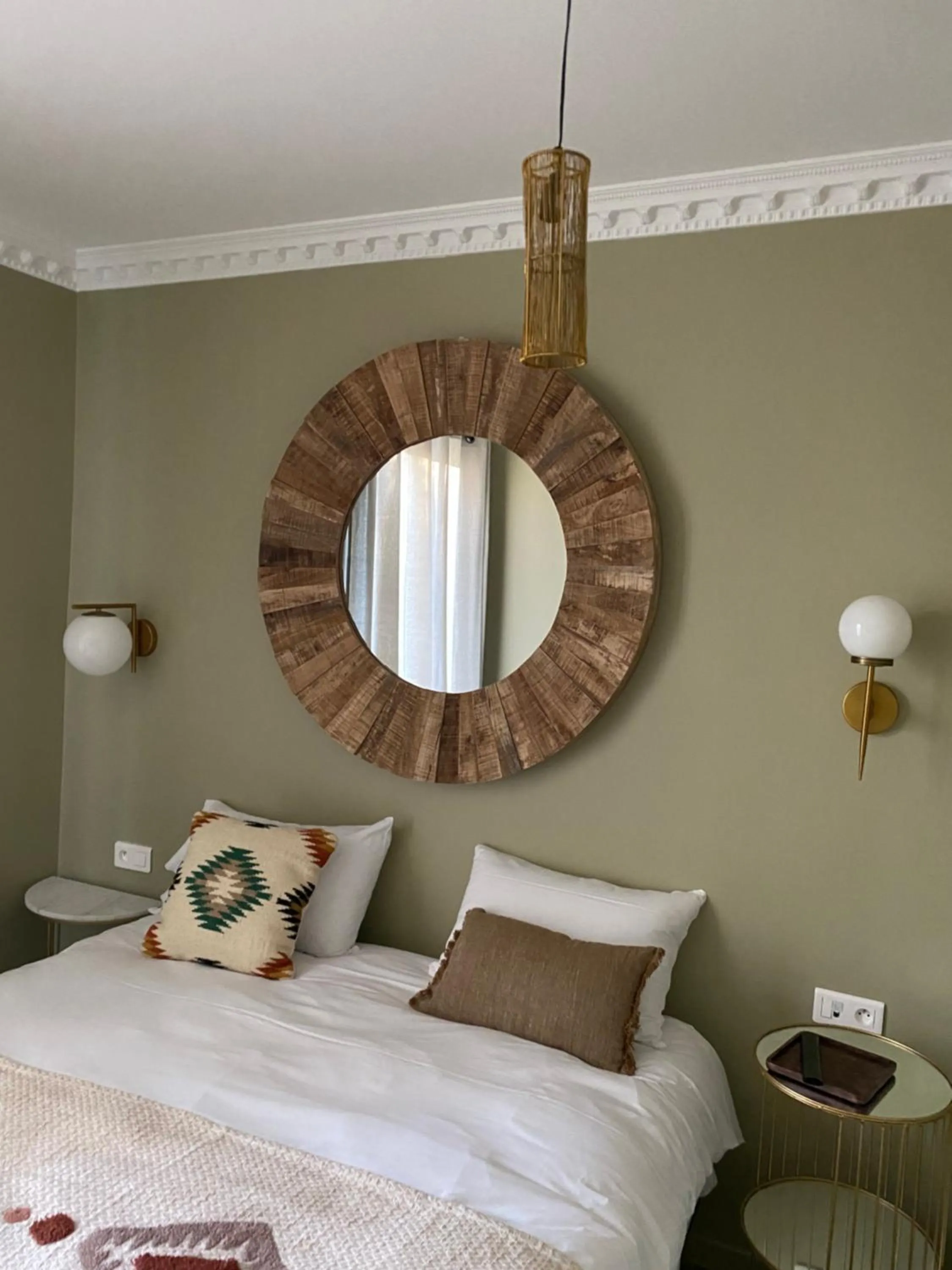 Bed in Le Grand Albert 1er