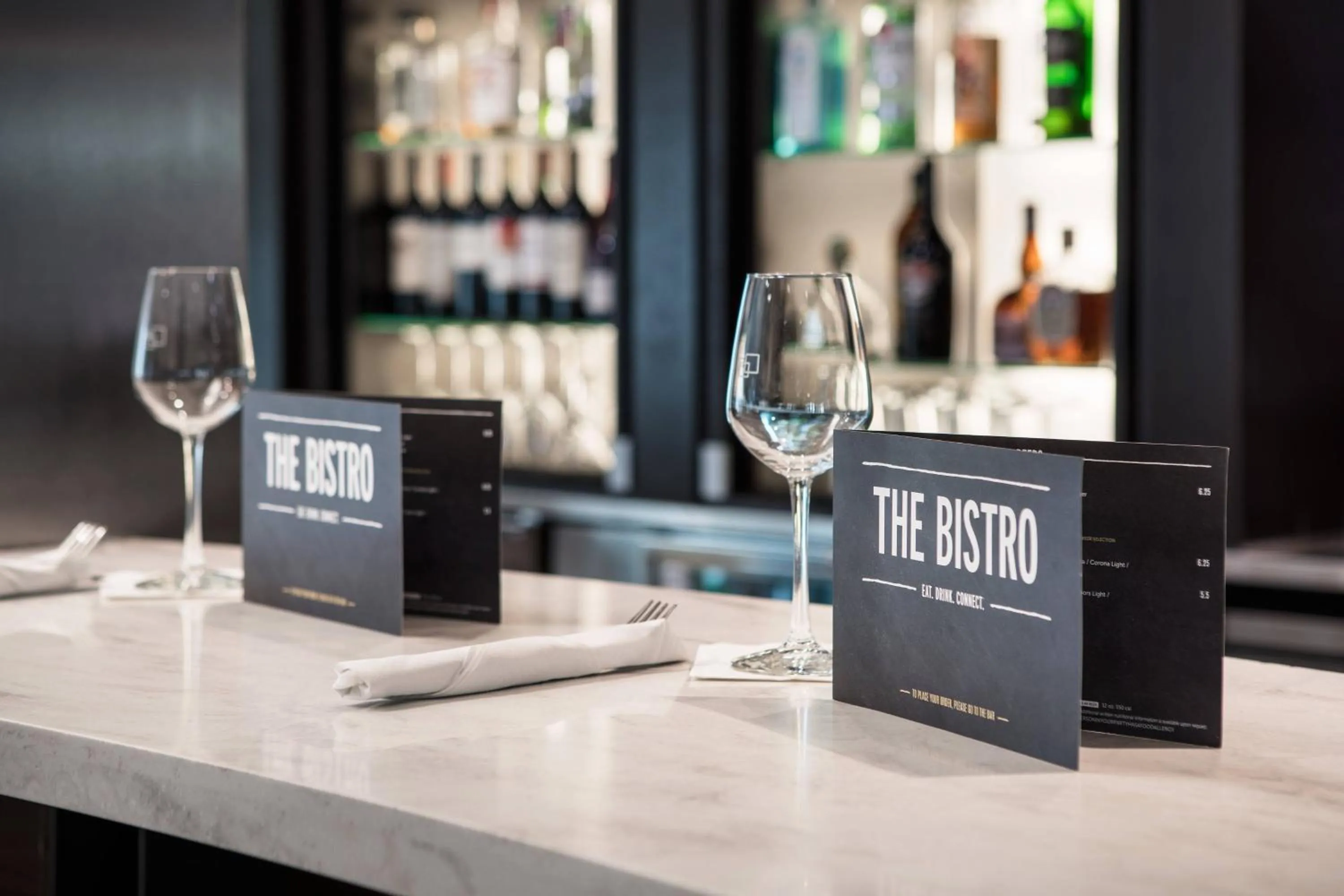 Lounge or bar in Courtyard by Marriott San Diego Sorrento Valley