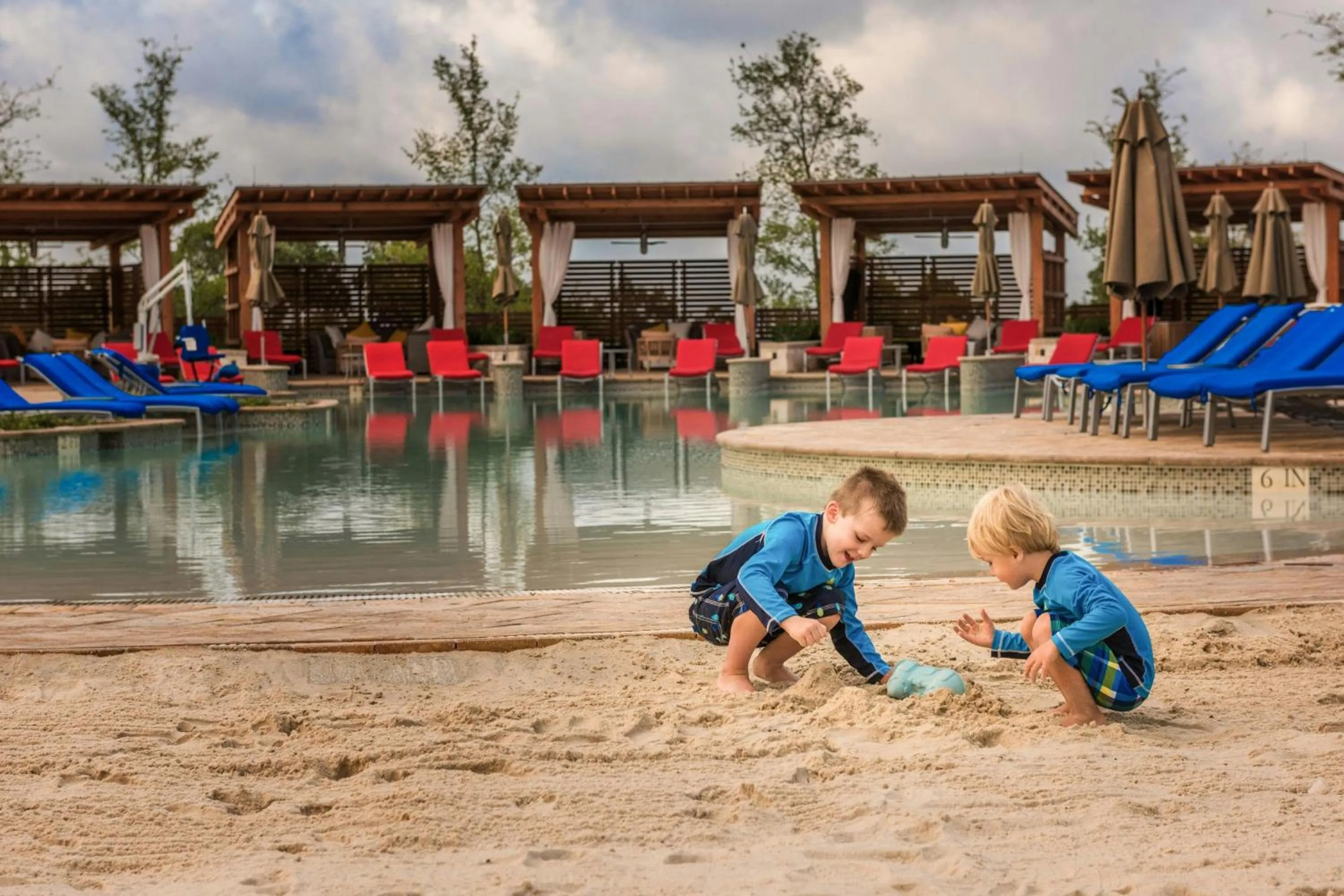Swimming pool in JW Marriott San Antonio Hill Country Resort & Spa