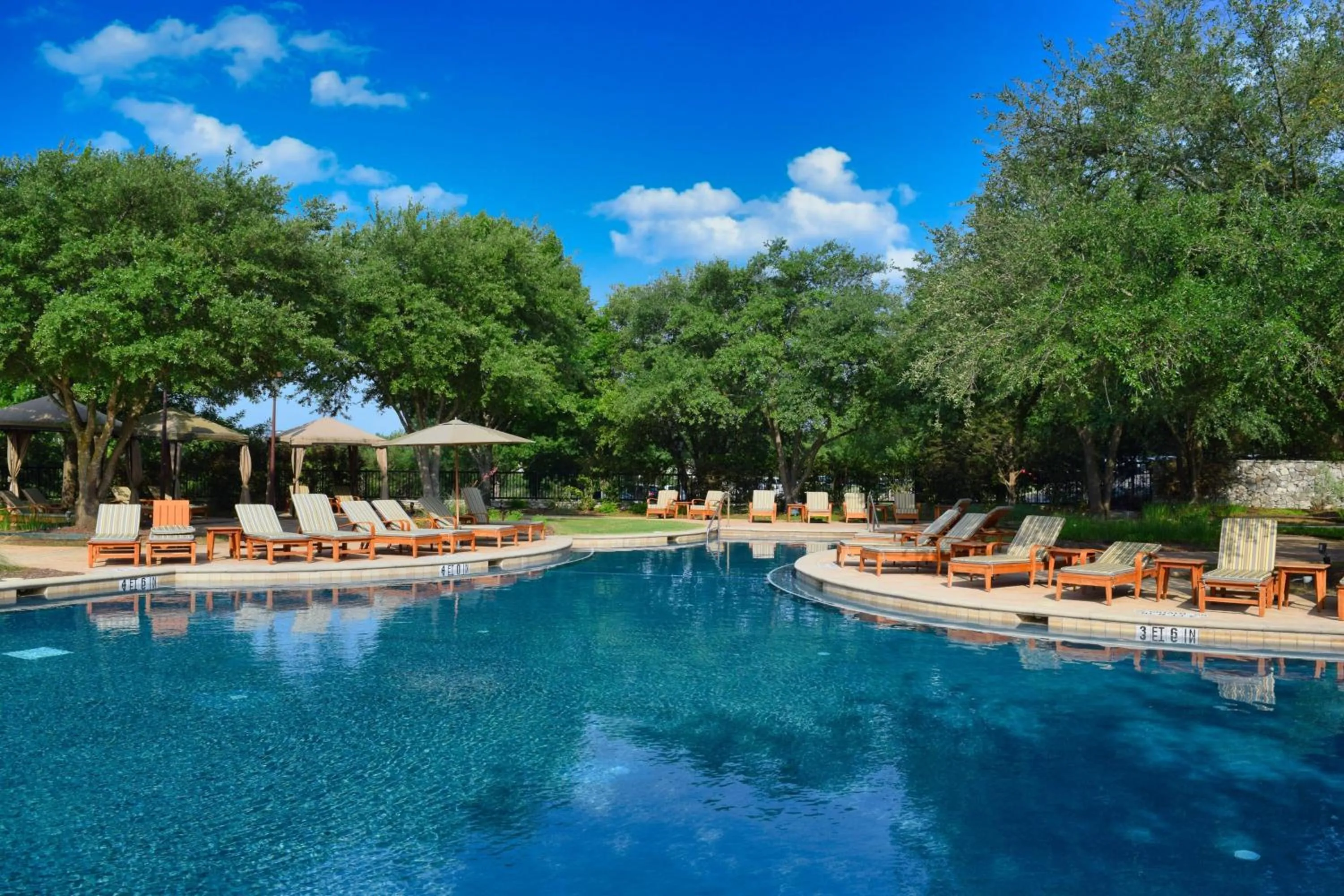 Swimming pool in JW Marriott San Antonio Hill Country Resort & Spa