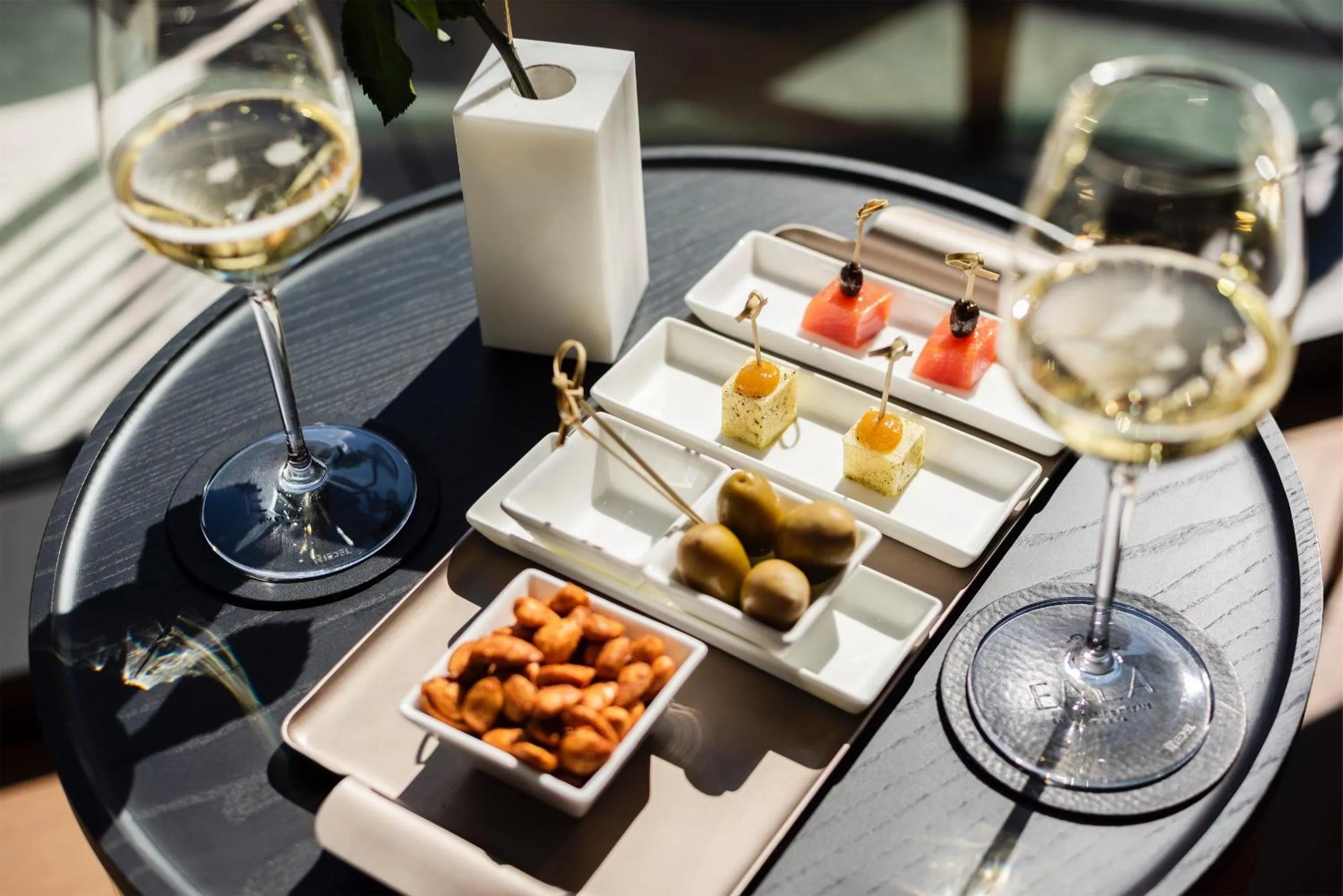 Lounge or bar in EALA My Lakeside Dream - Adults Only