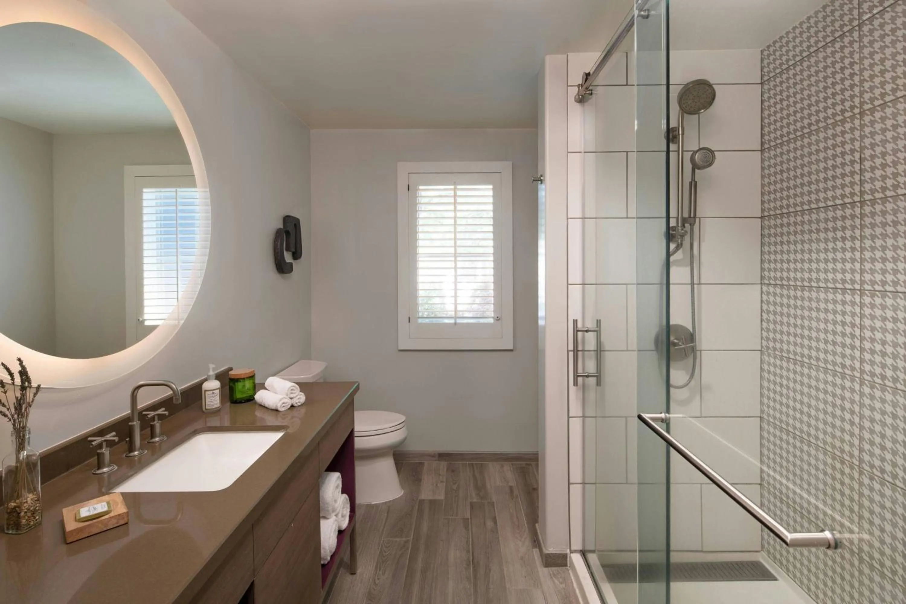 Bathroom in The Lodge at Sonoma Resort, Autograph Collection