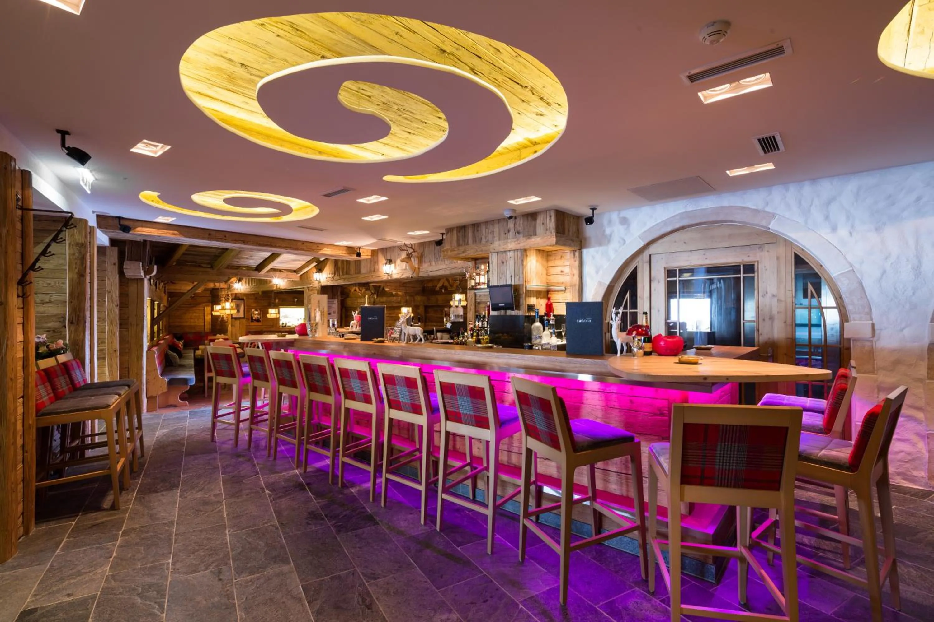 Lounge or bar in Hotel Solaria Ischgl - 4 superior