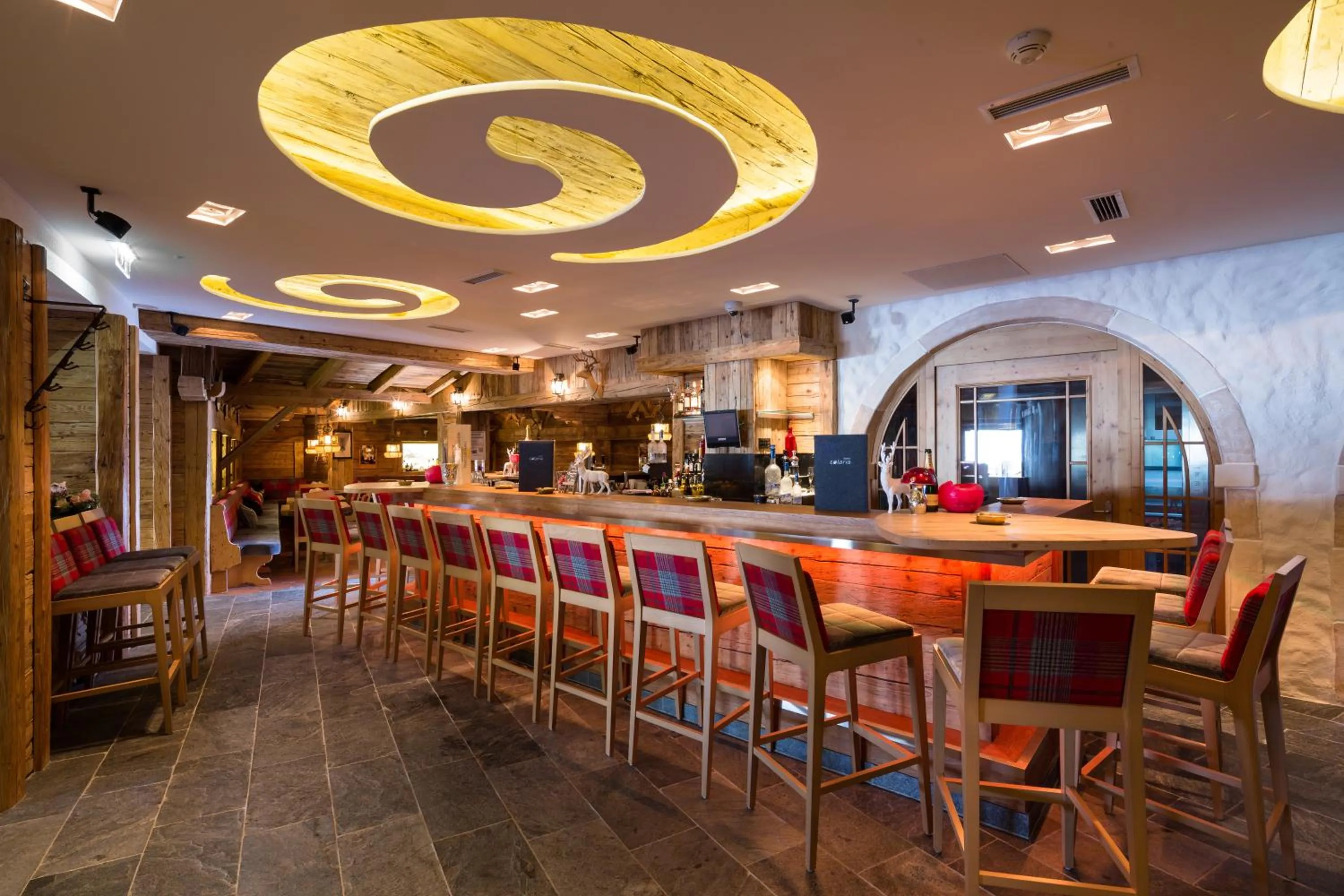 Lounge or bar in Hotel Solaria Ischgl - 4 superior