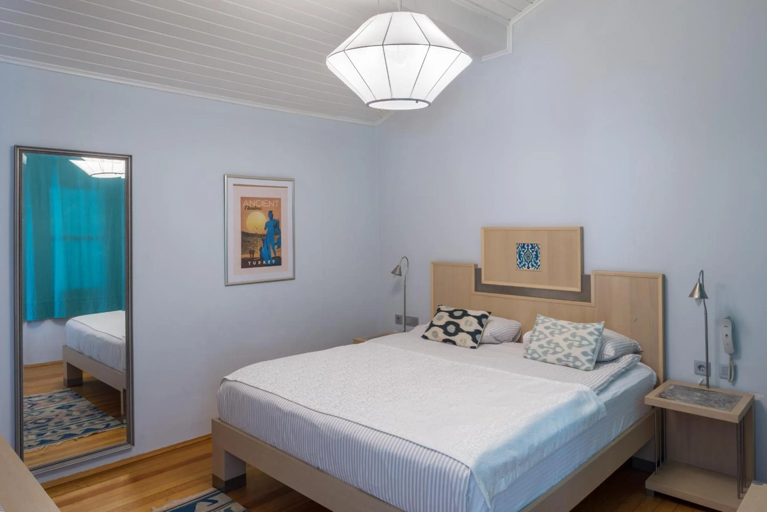 Bed in Delight Deluxe Hotel