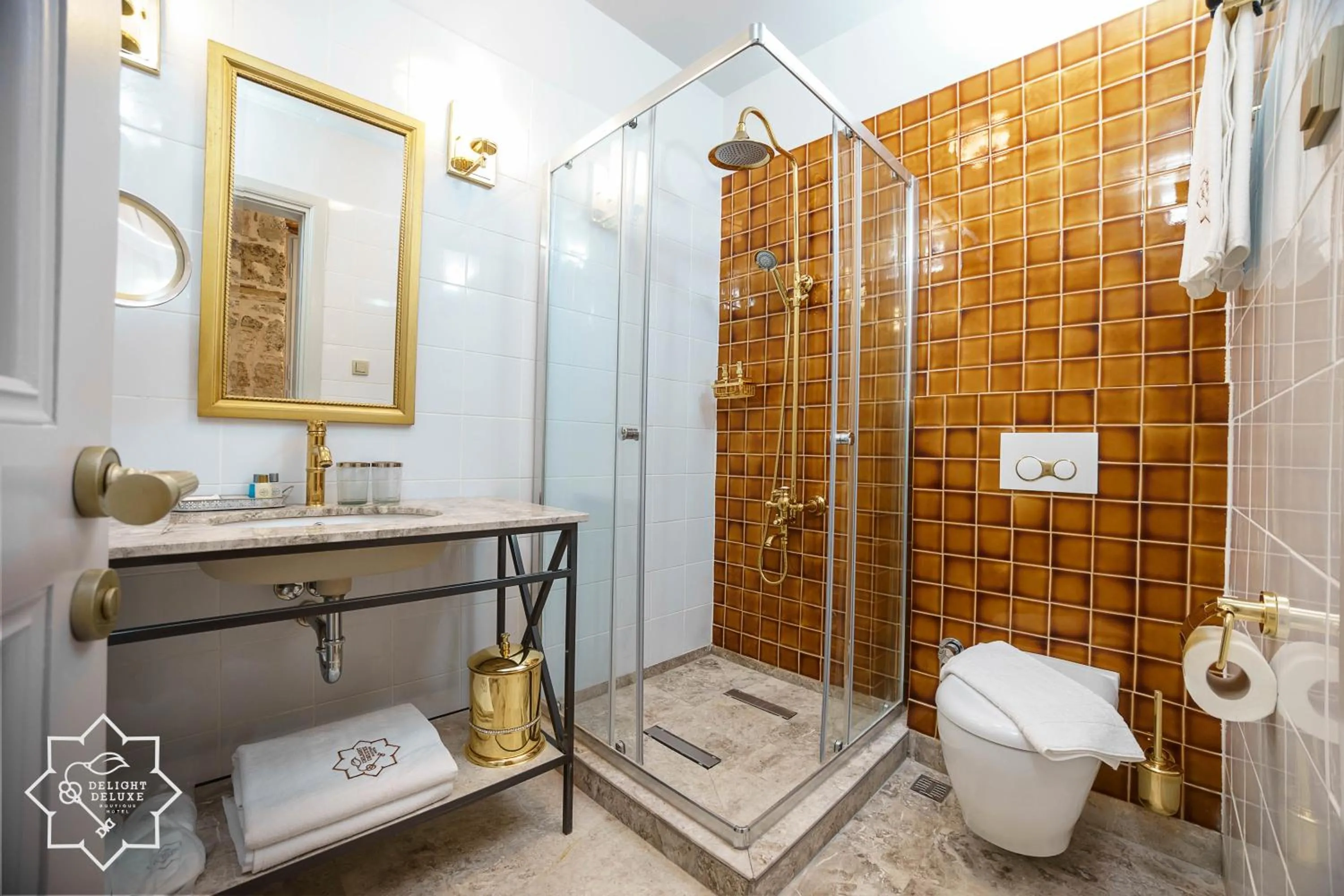 Bathroom in Delight Deluxe Hotel