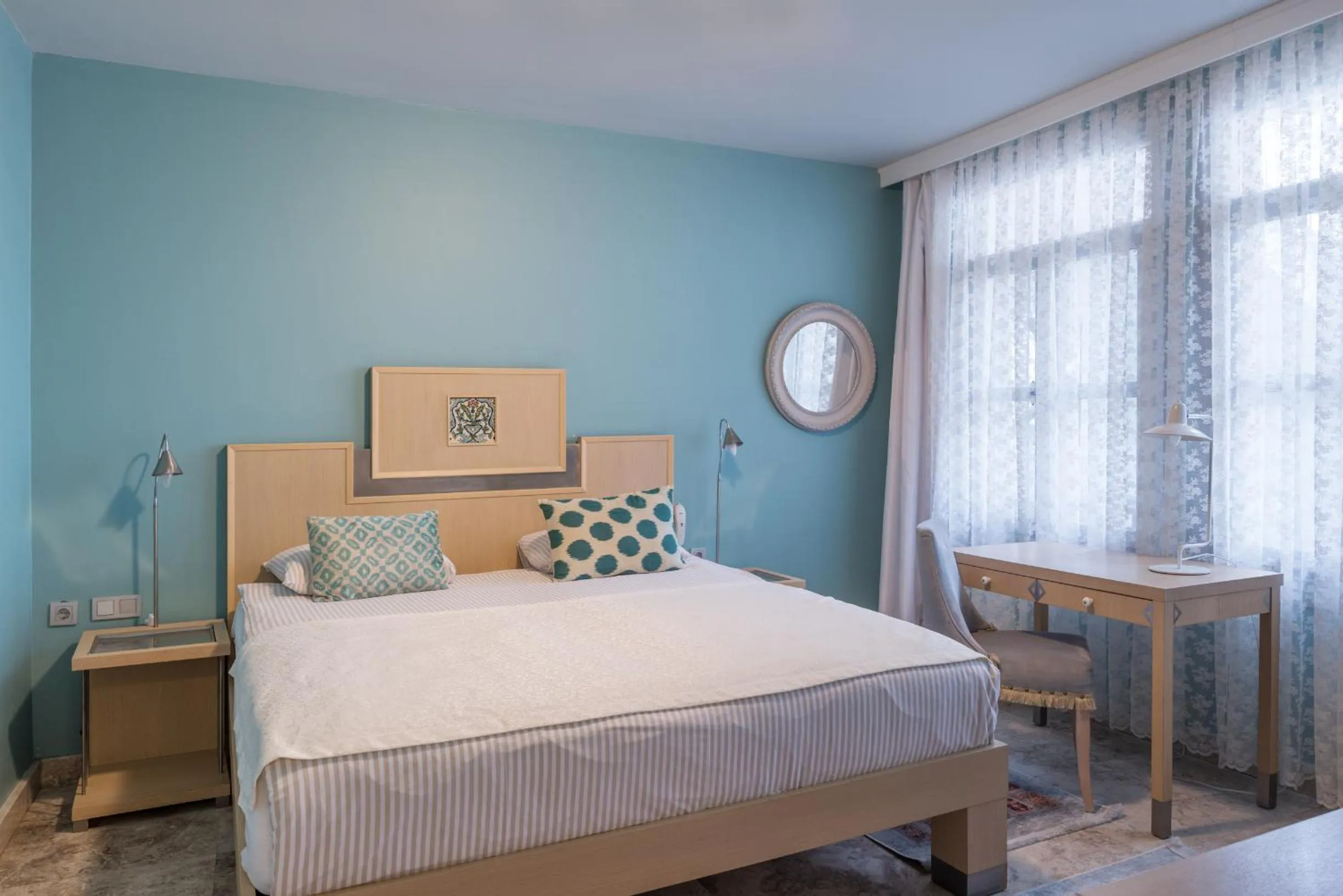 Bed in Delight Deluxe Hotel