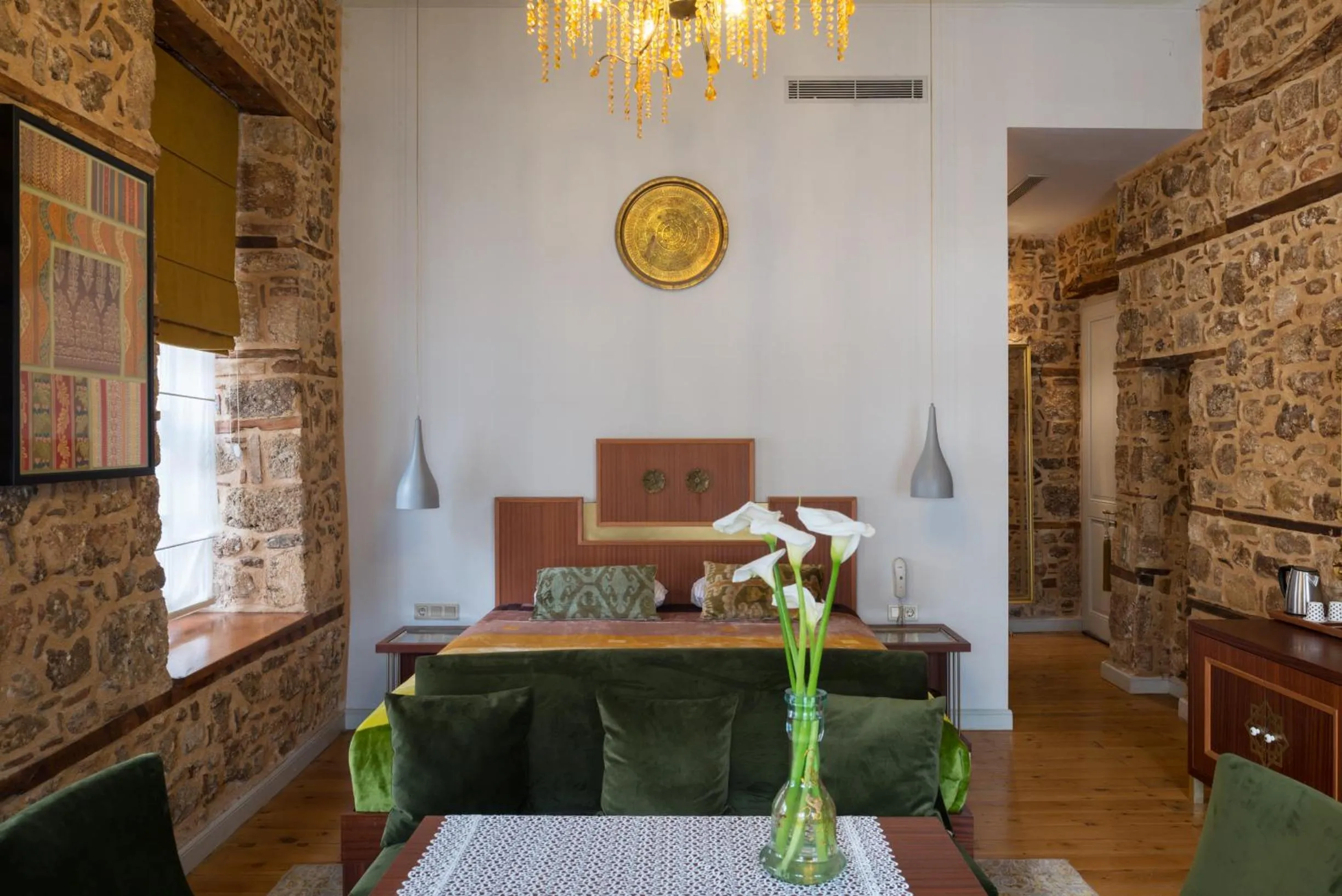 Bed in Delight Deluxe Hotel