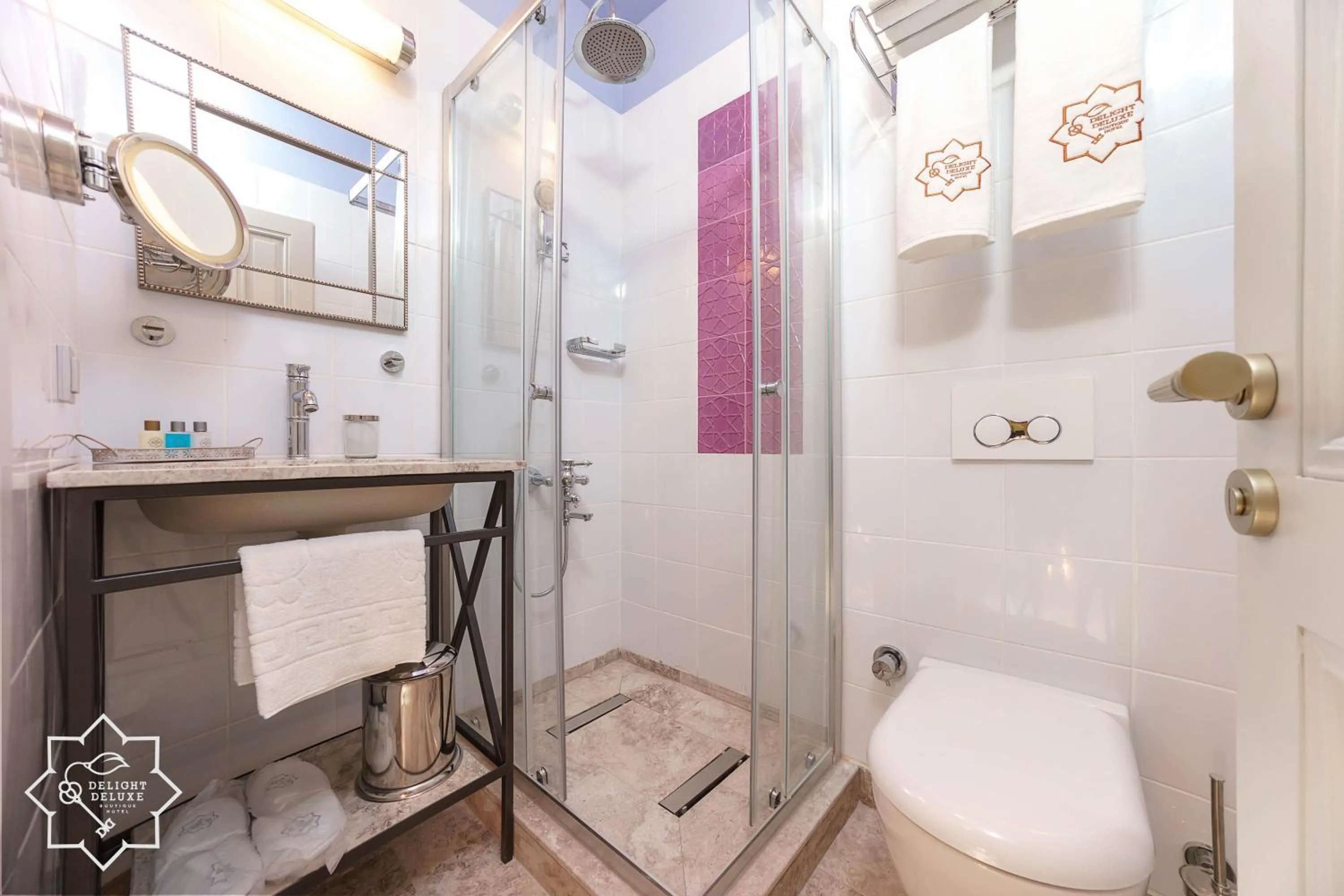 Delight Deluxe Hotel