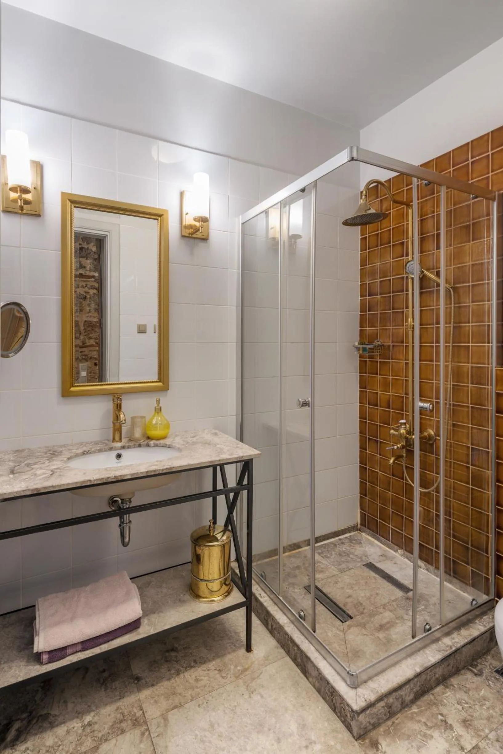 Delight Deluxe Hotel