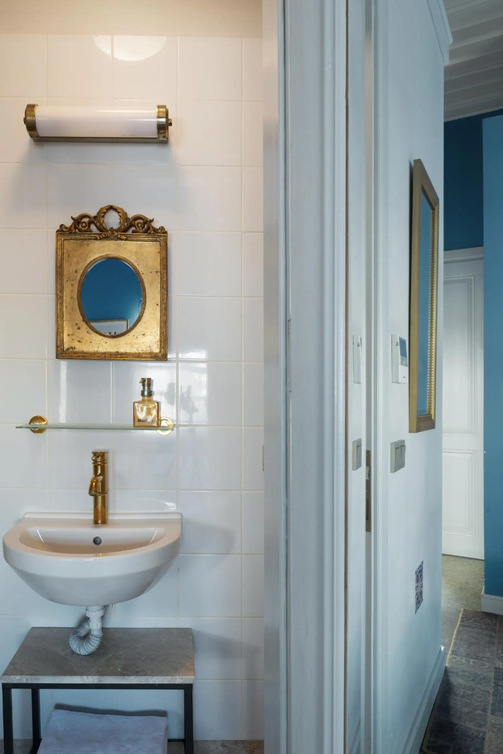 Delight Deluxe Hotel