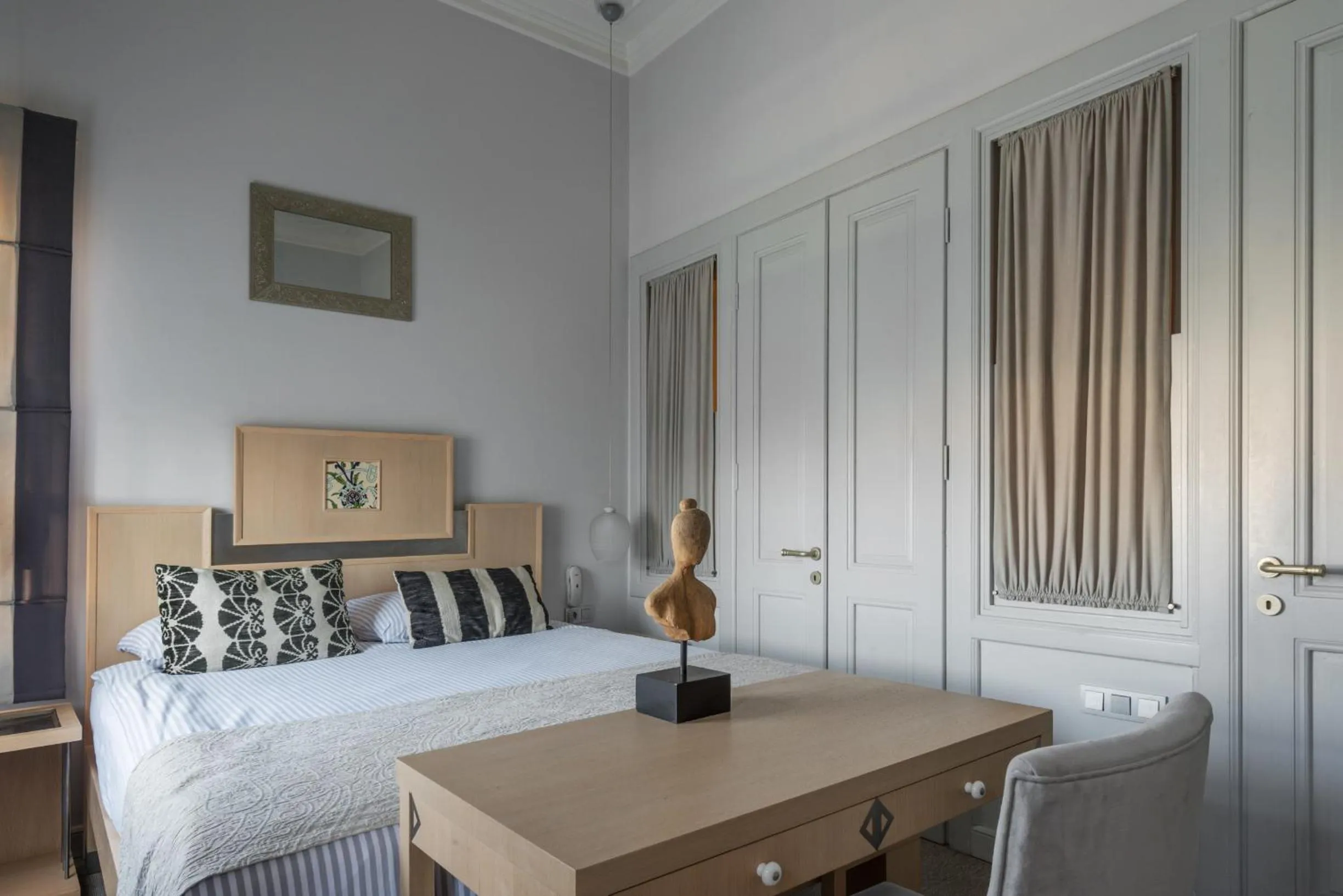 Bed in Delight Deluxe Hotel